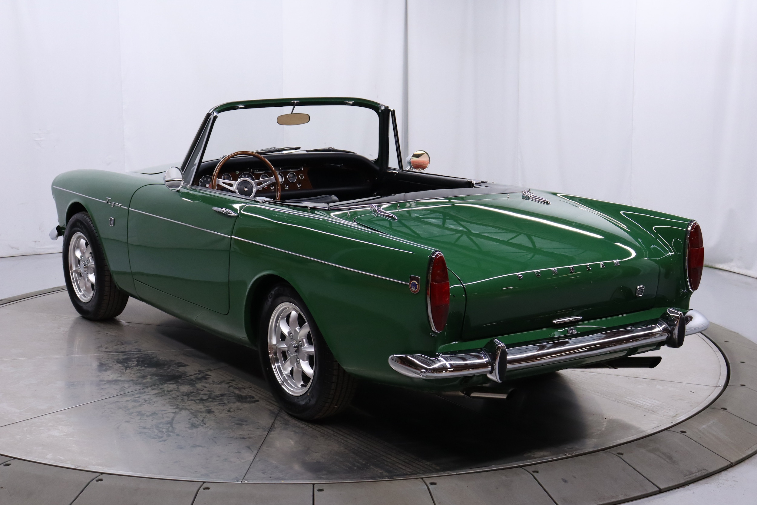 1964 Sunbeam Tiger 28