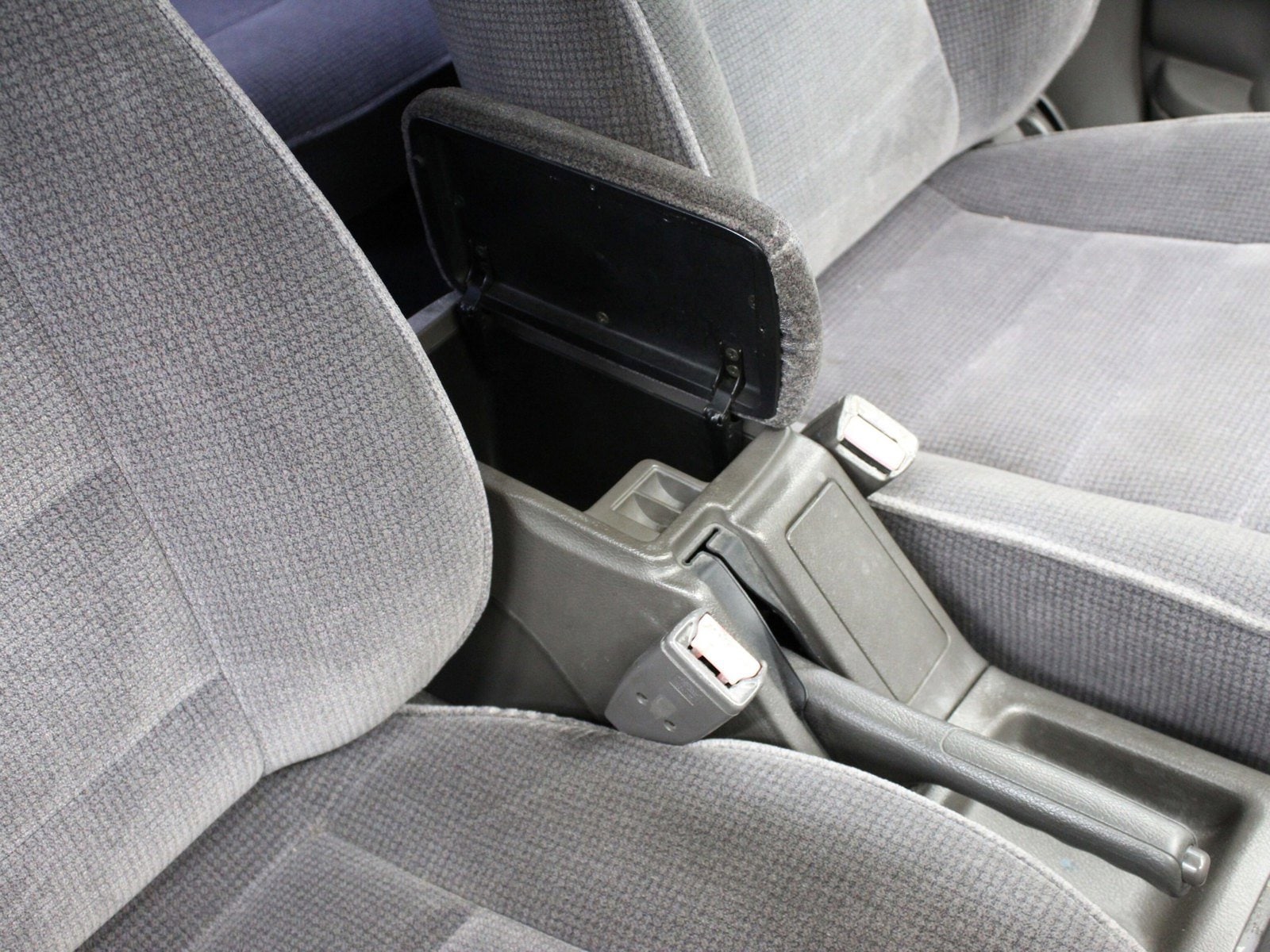 1990 Subaru Legacy 44