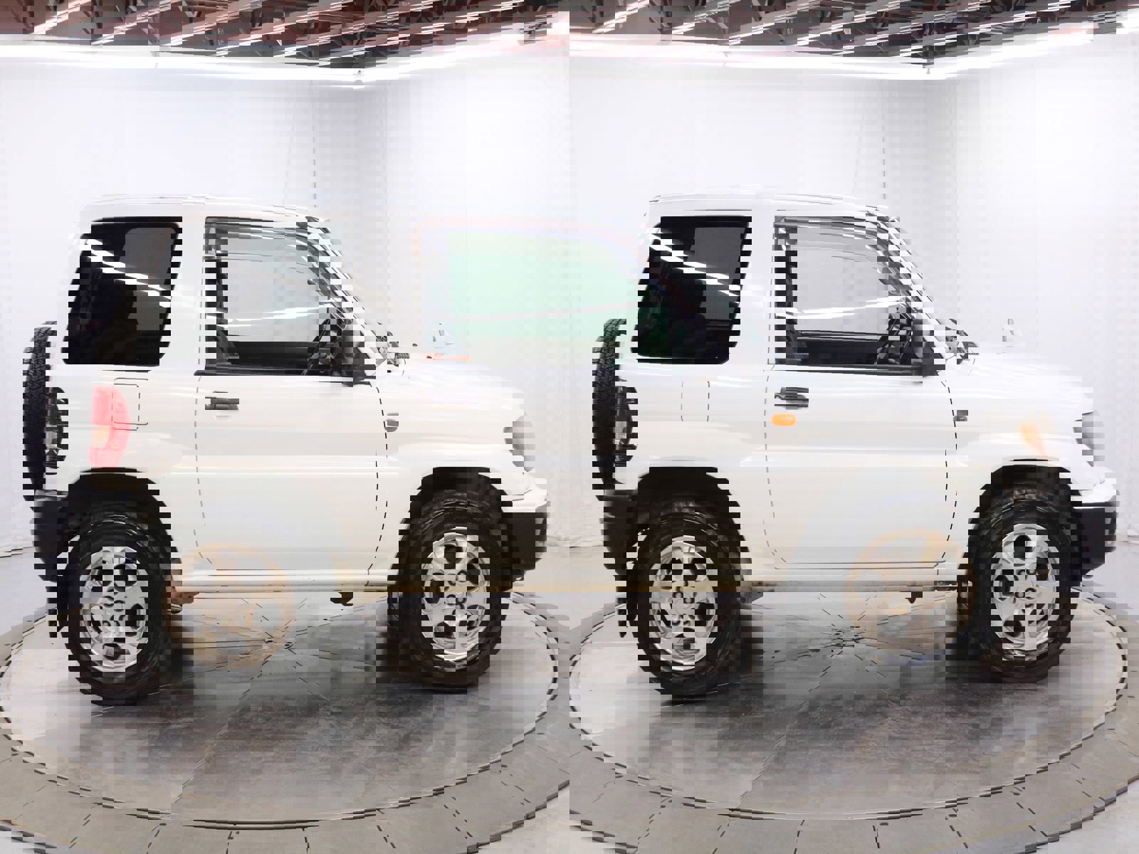 1999 Mitsubishi Pajero 7