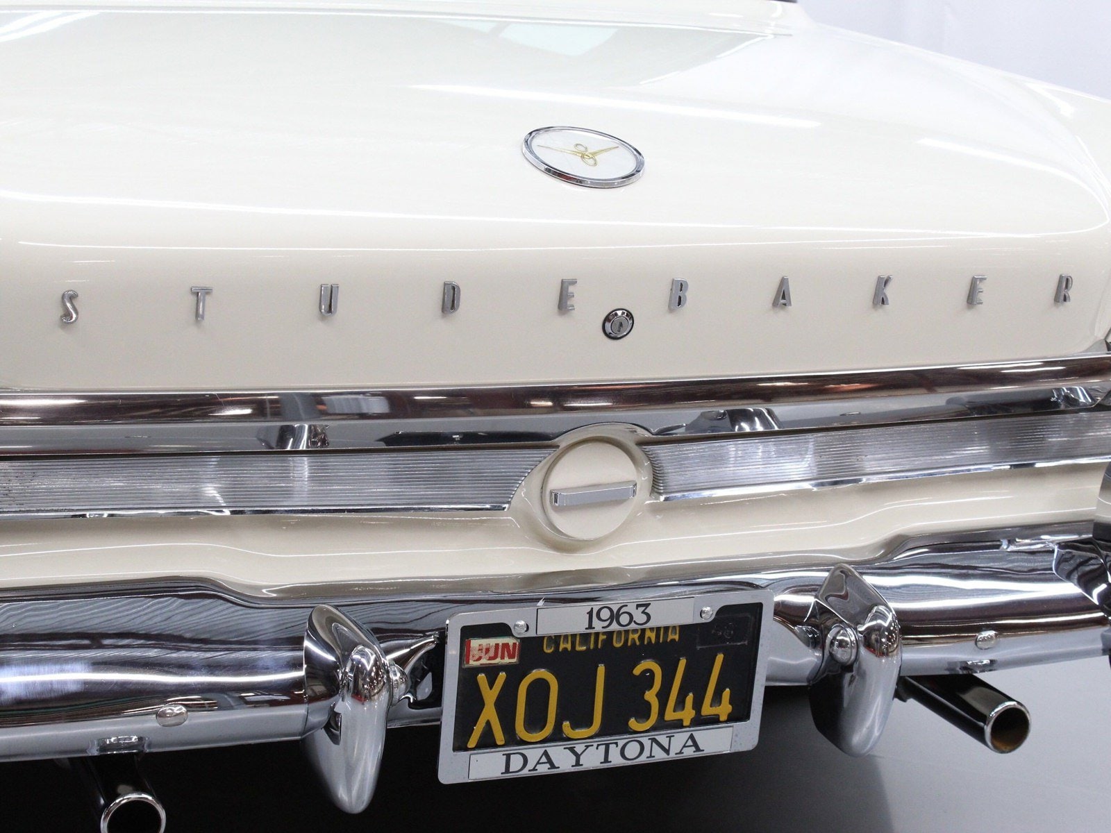 1963 Studebaker Lark 122