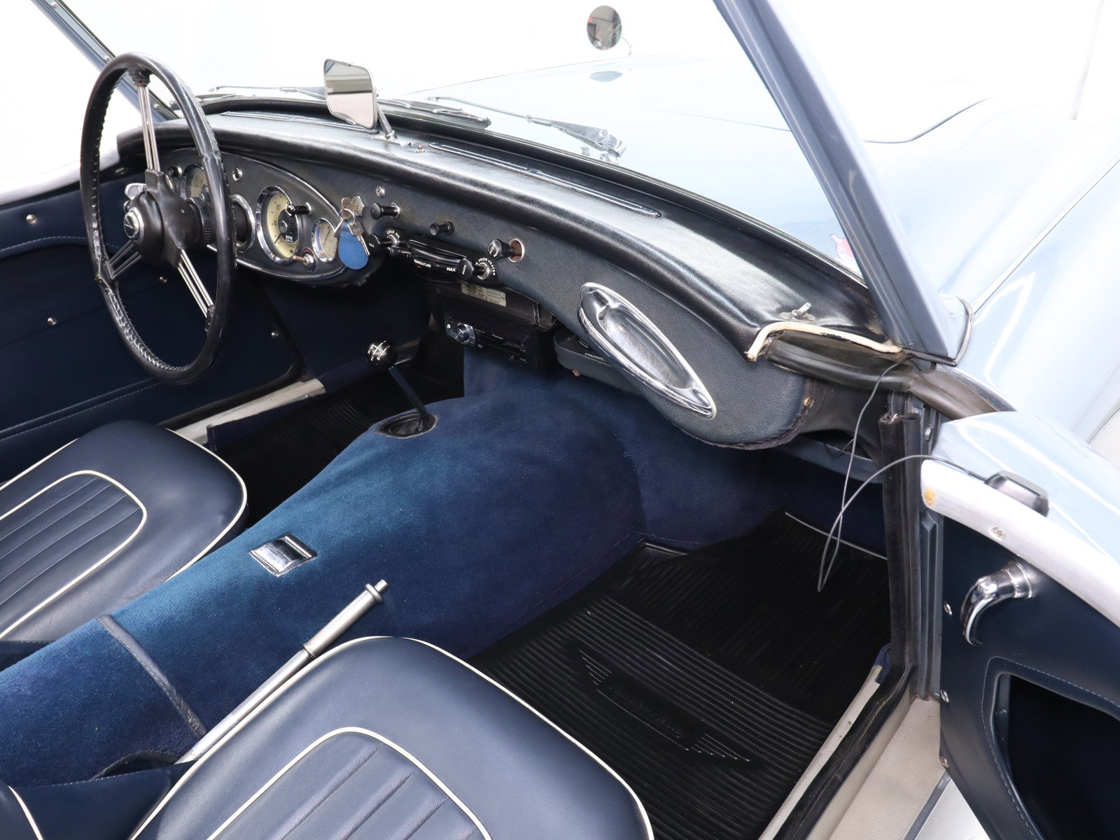 1960 Austin Healey 3000 27