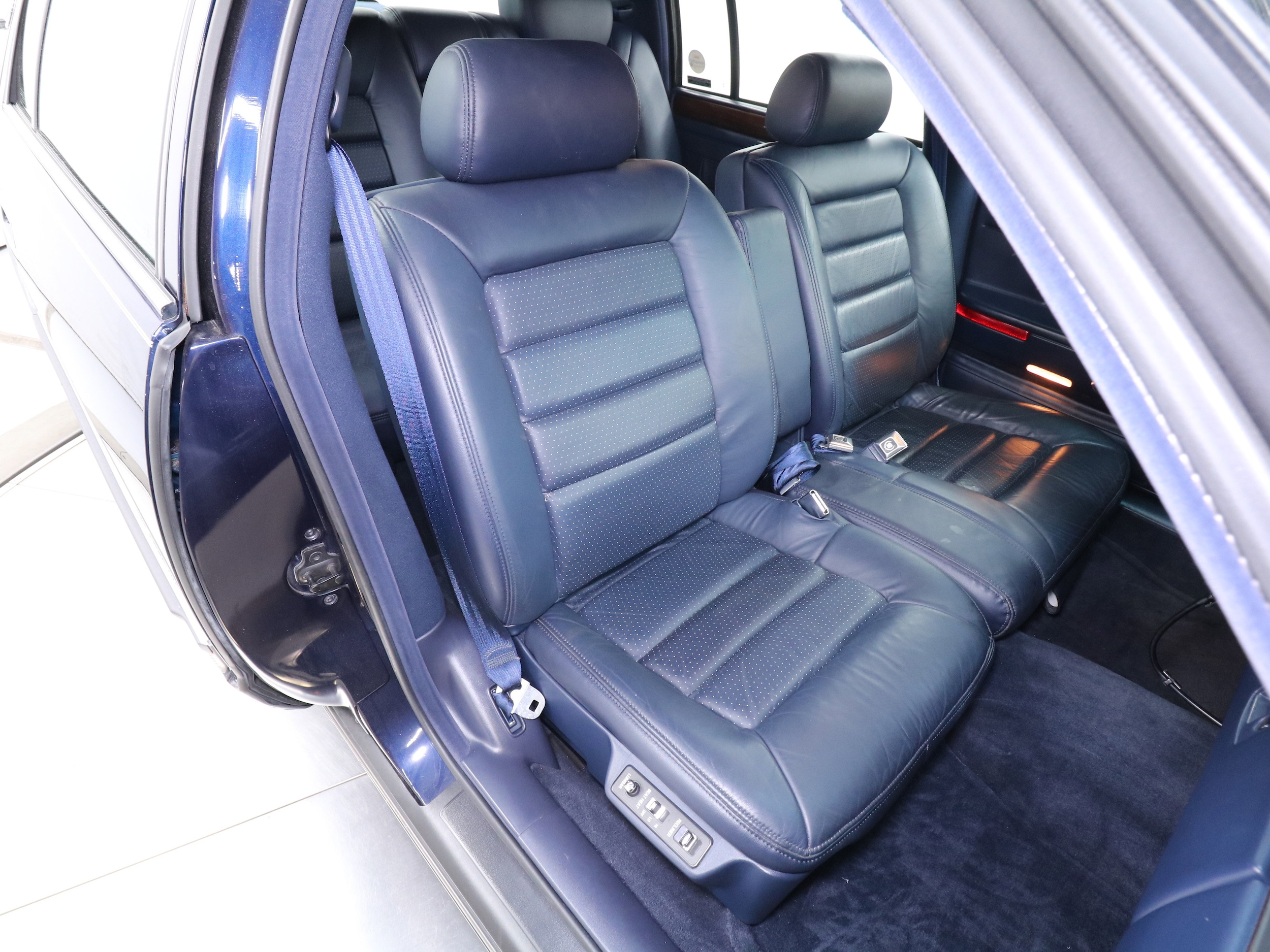 1996 Cadillac Concours 17