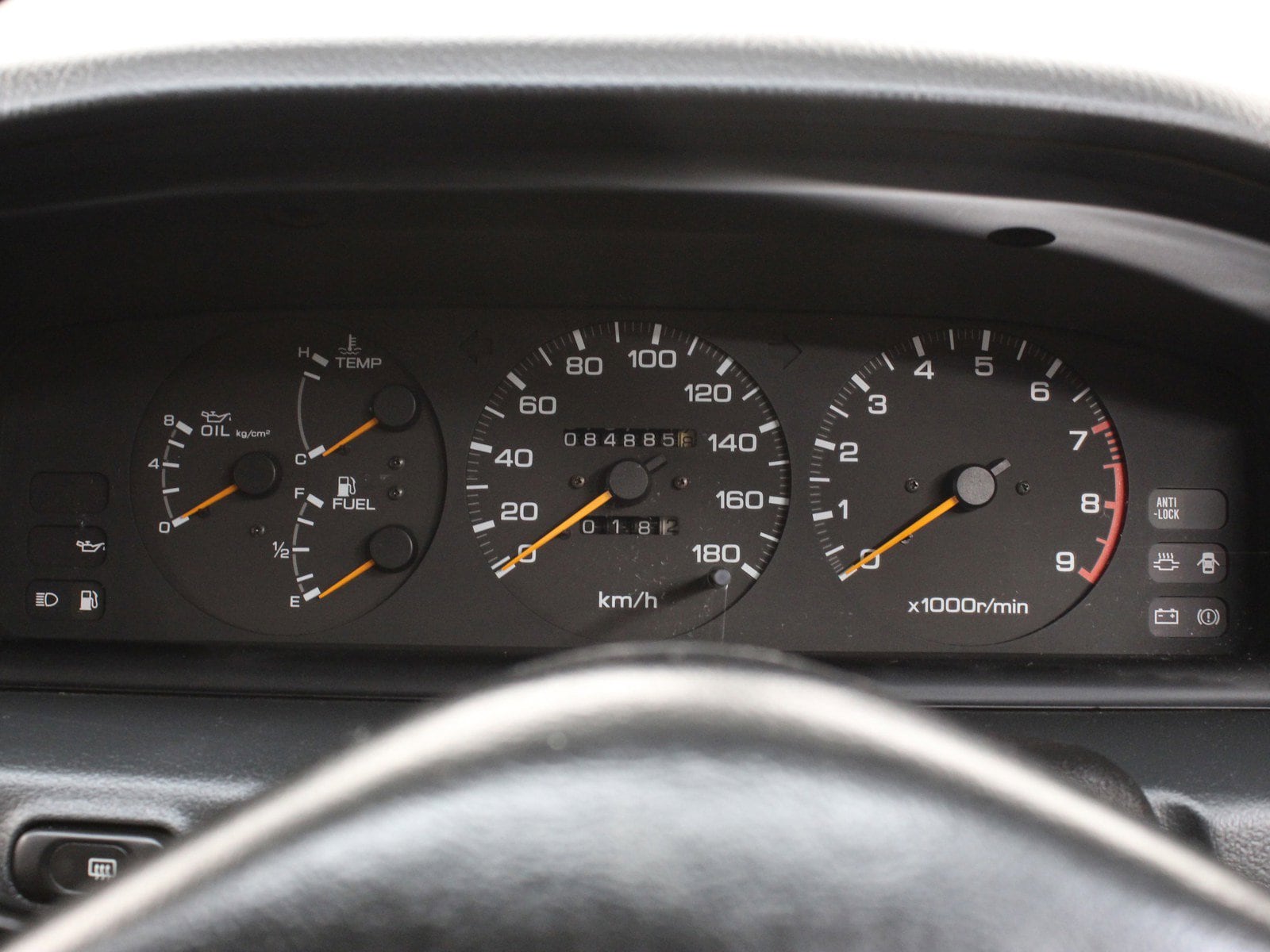 1987 Nissan Bluebird 11