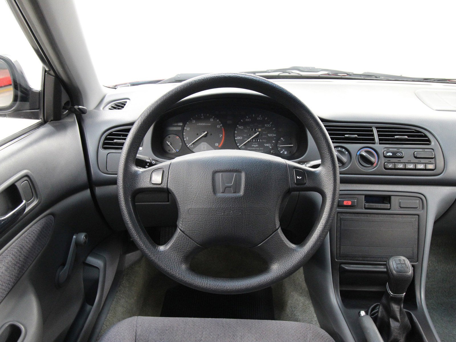 1995 Honda Accord Sdn 12