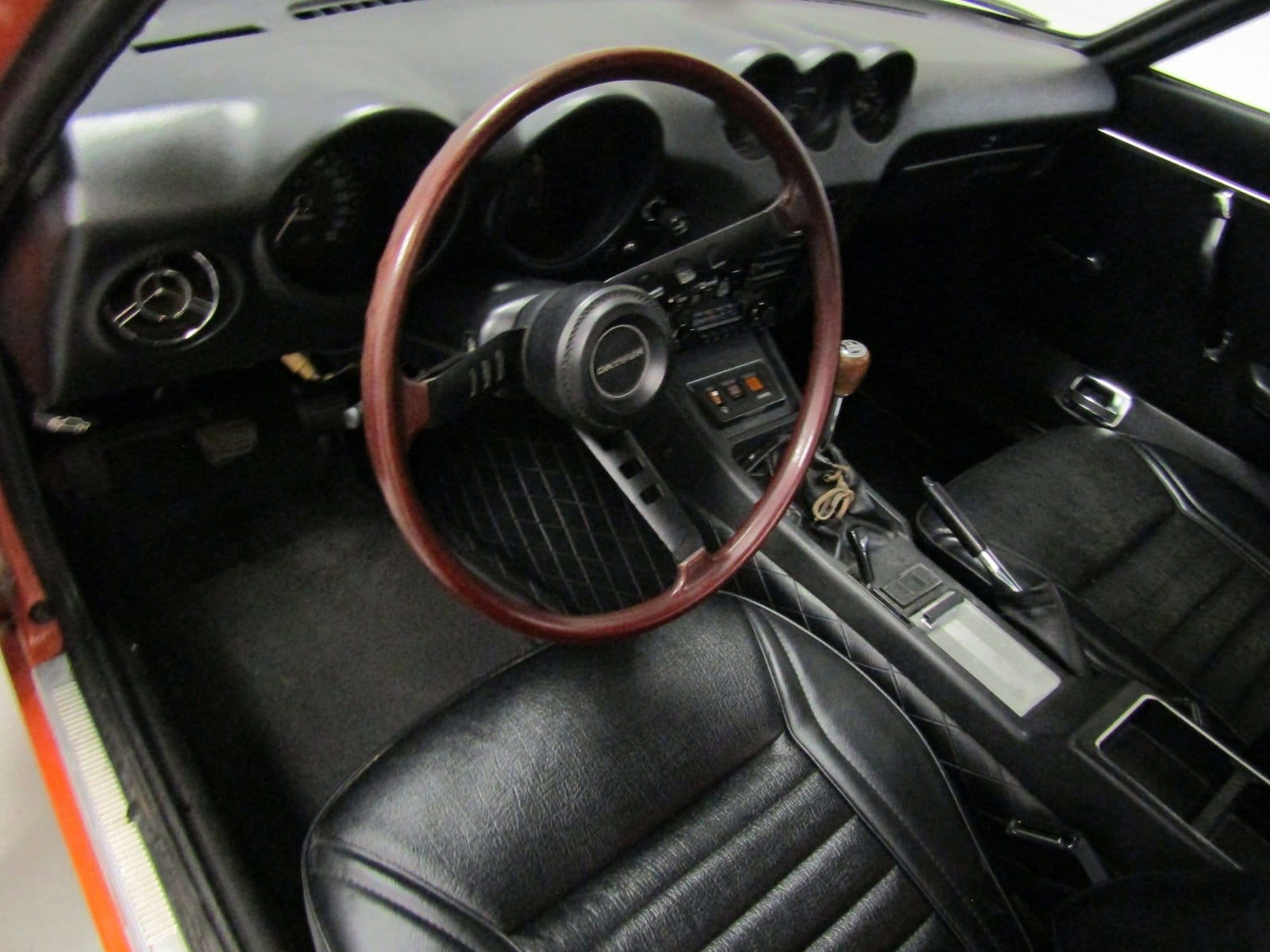 1972 Datsun 240Z 9