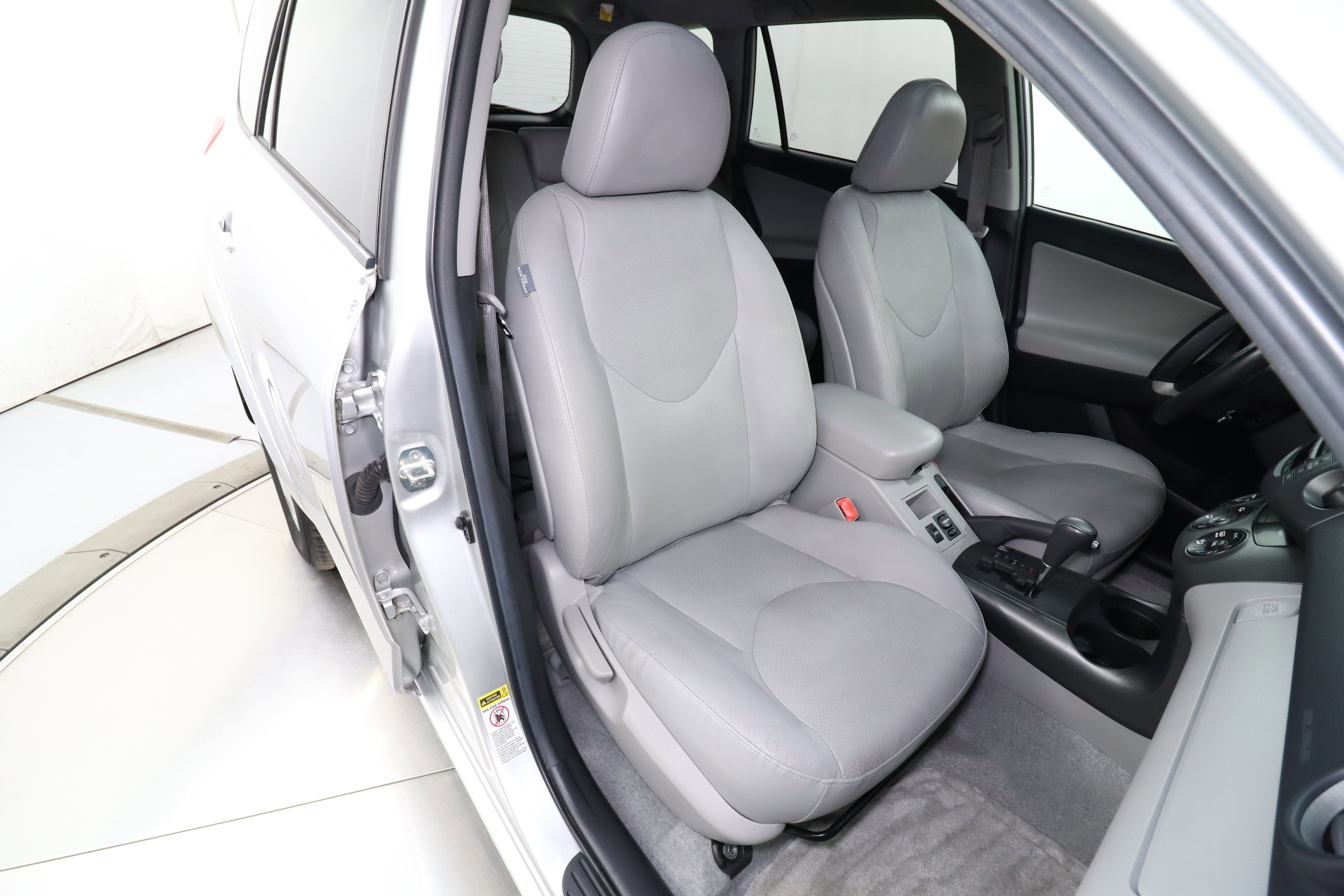 2011 Toyota RAV4 17