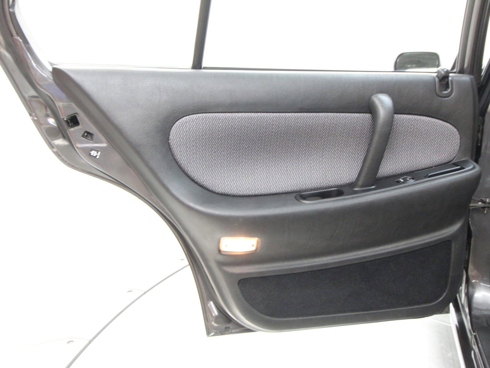 1992 Nissan Maxima 19