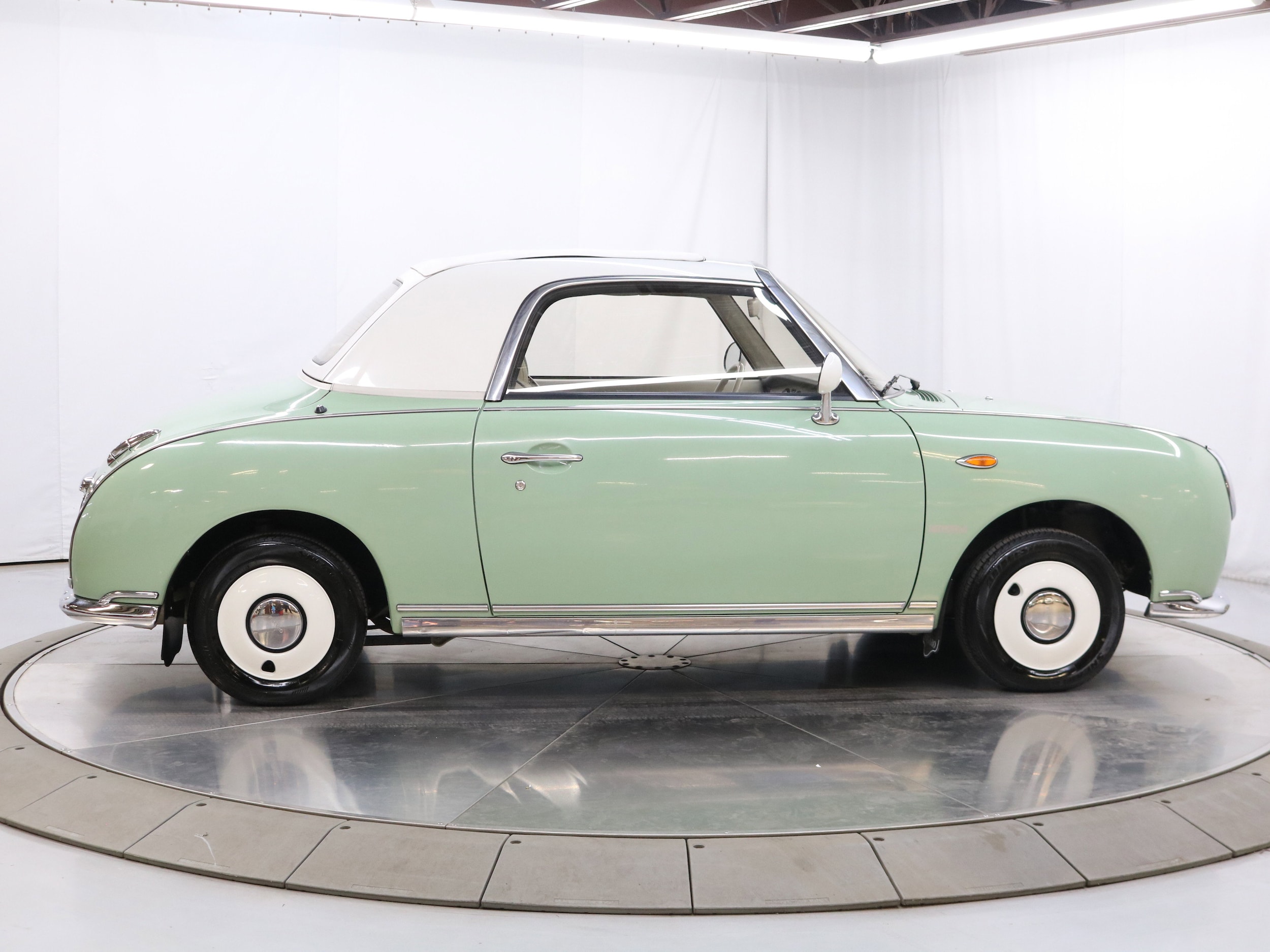 1991 Nissan Figaro 8