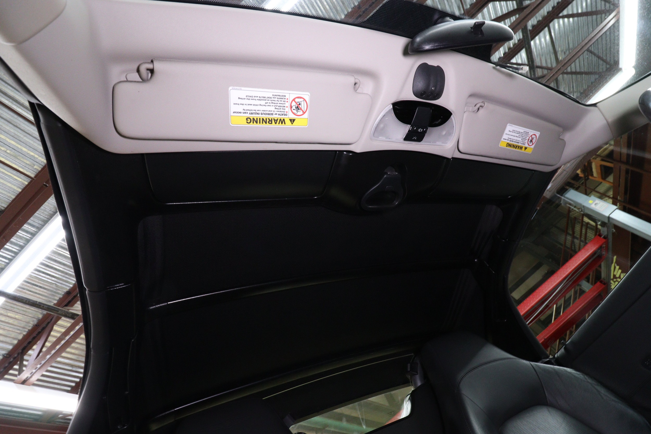 2005 Chrysler Crossfire 61