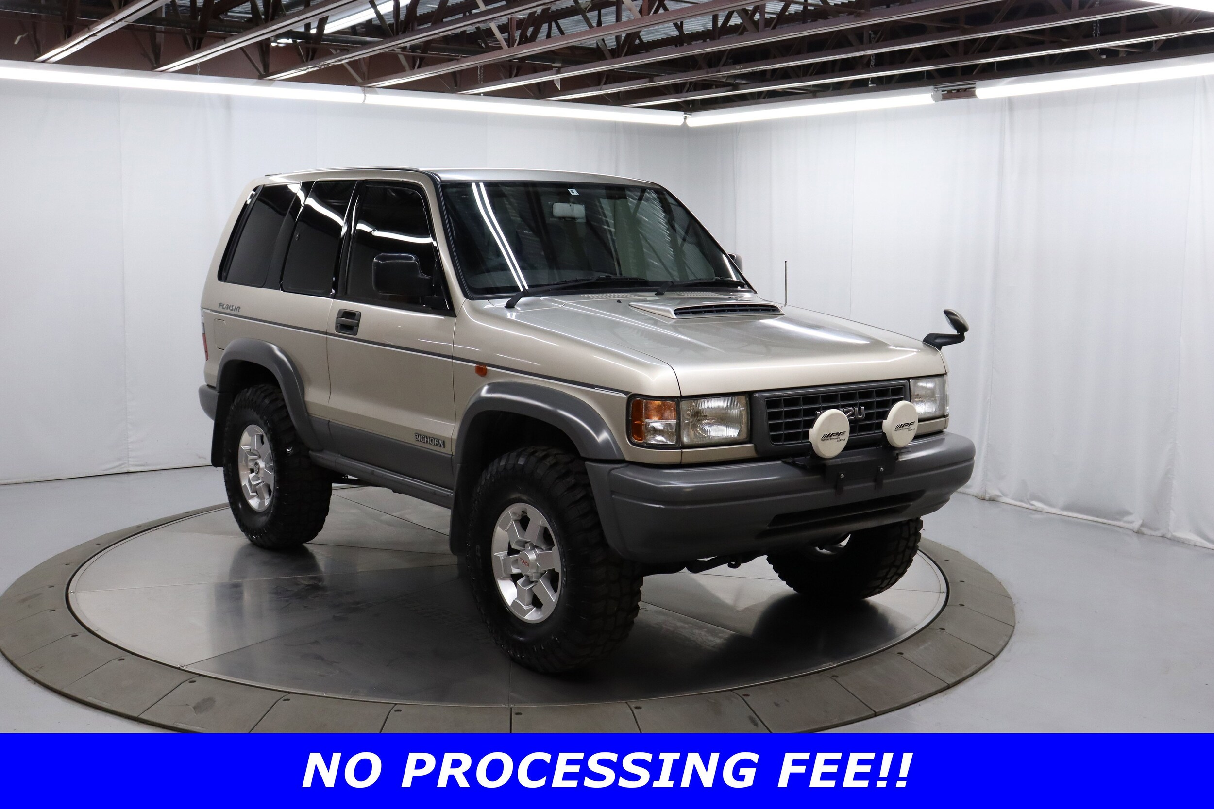 1996 Isuzu Bighorn 2