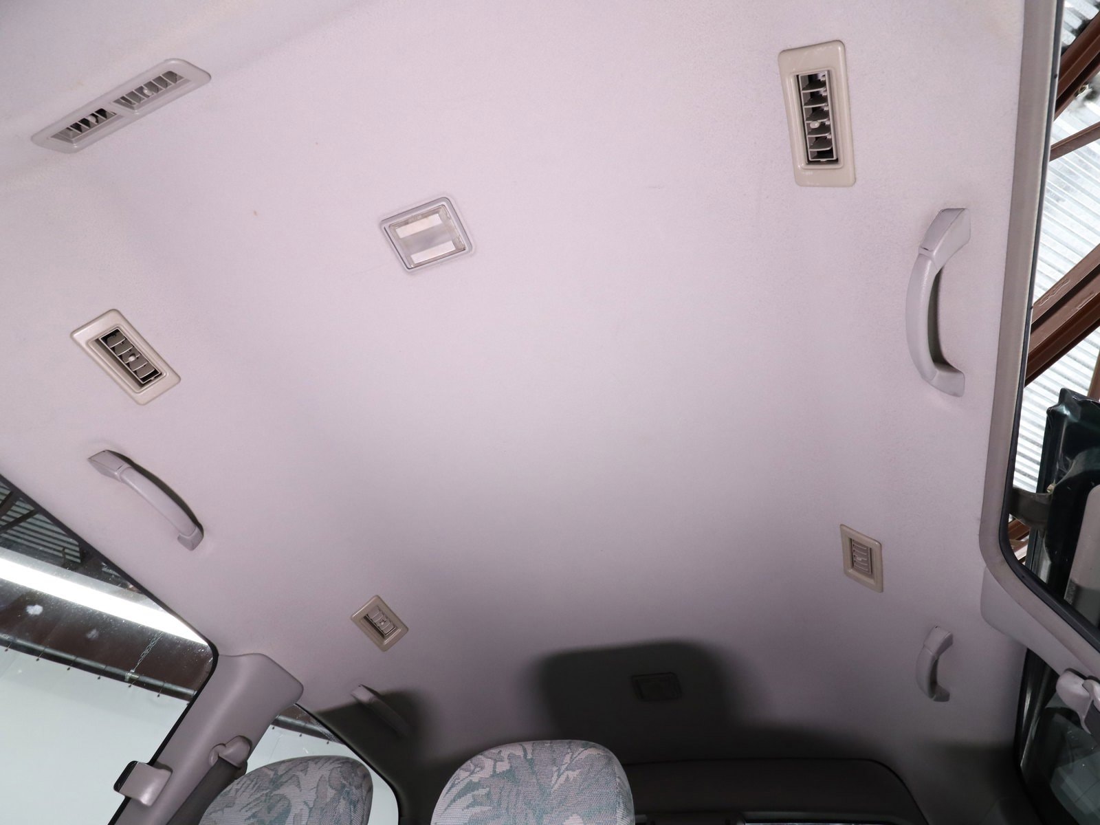 1998 Mitsubishi Delica 46
