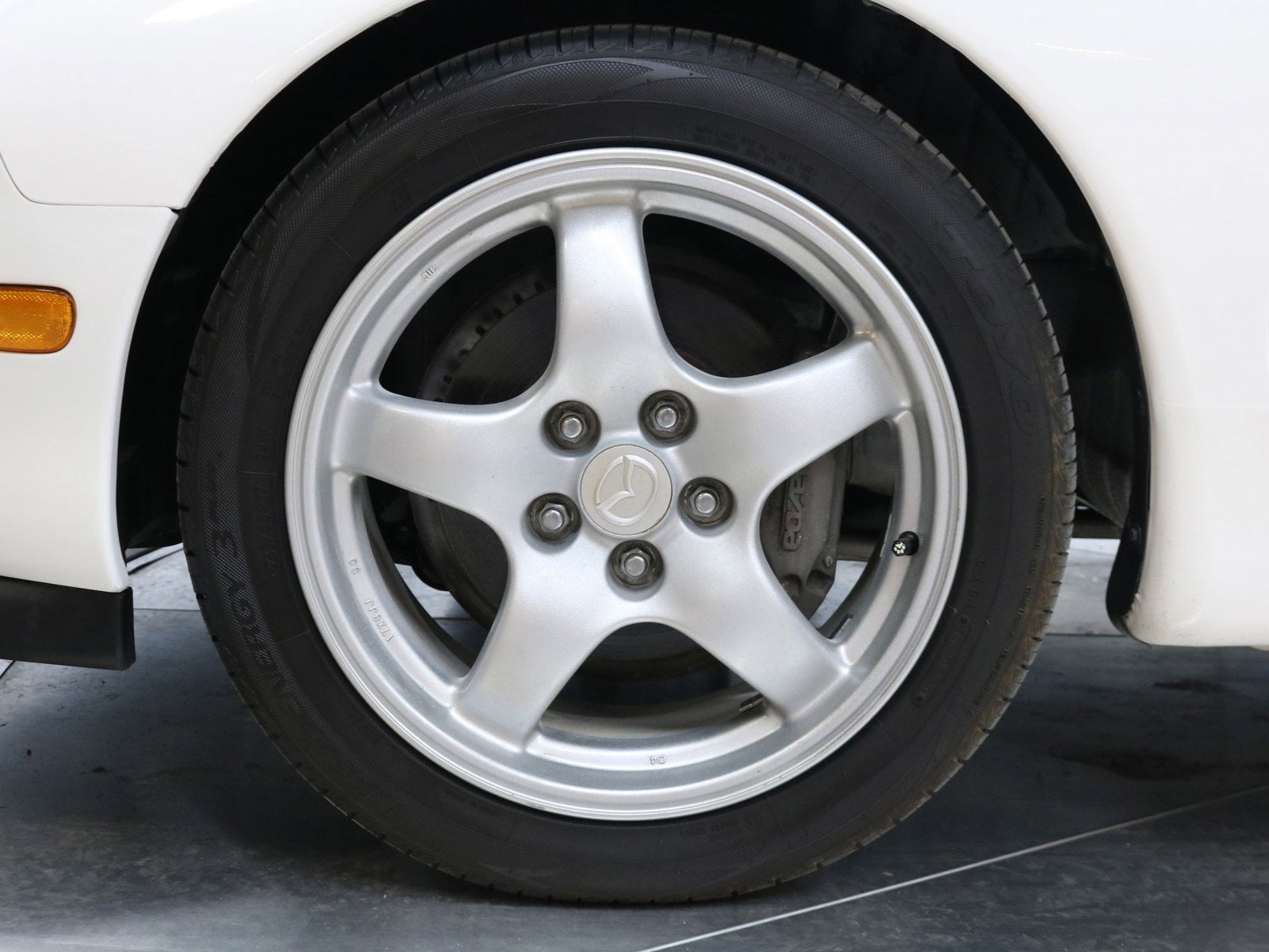 1998 Mazda RX-7 26