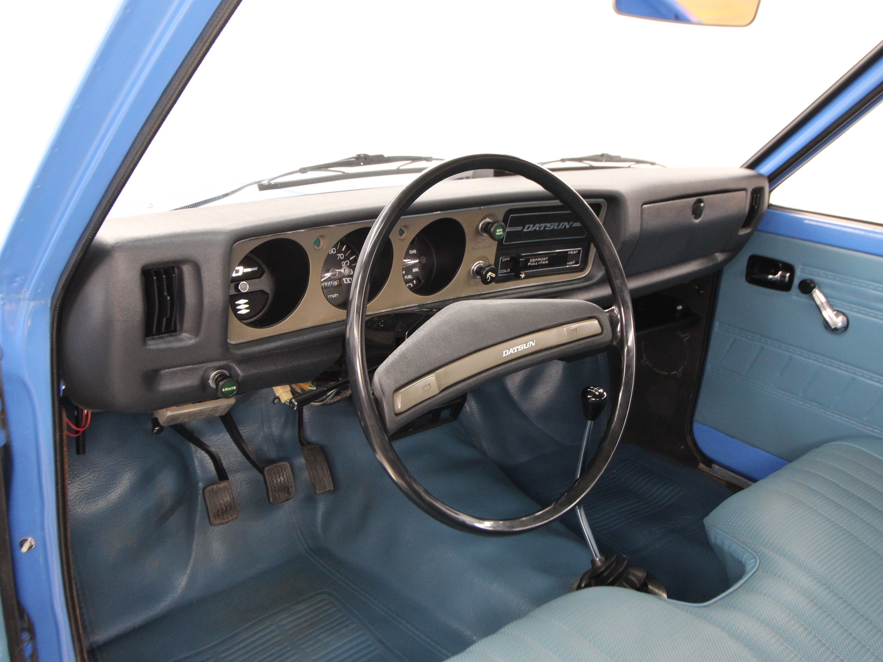 1975 Datsun 620 9