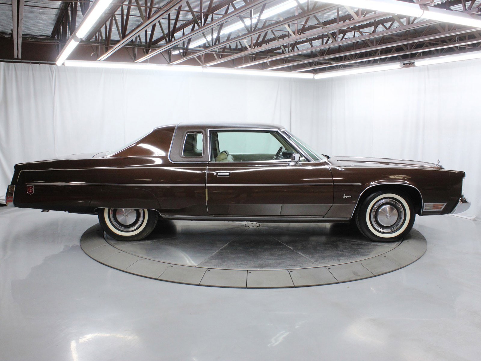 Used 1975 Chrysler Imperial For Sale at Duncan Imports and Classic Cars |  VIN: 0000YM23T5C103924, image size:1600x1200