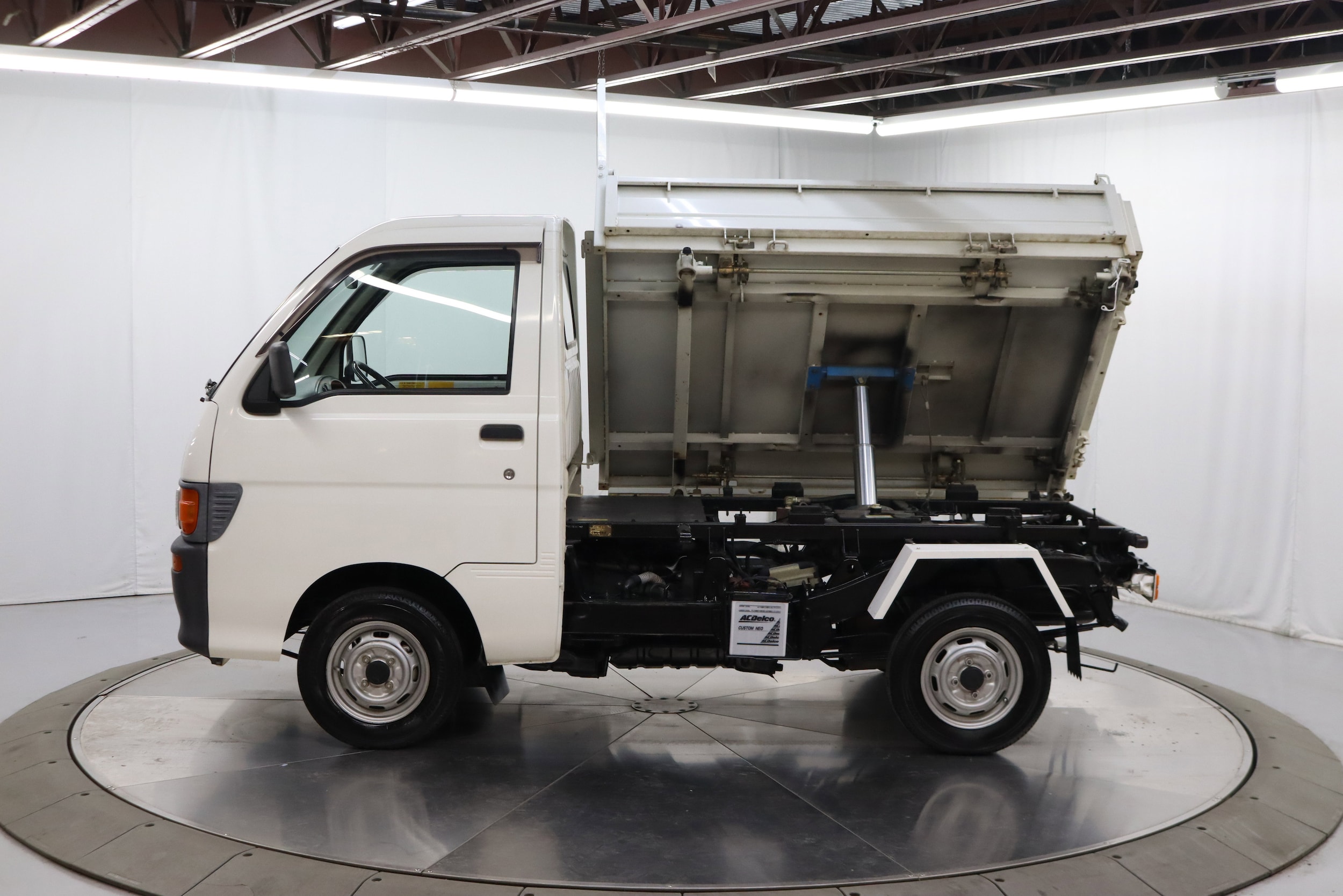 1998 Daihatsu Hijet 14