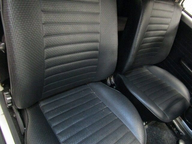 1977 Volkswagen Beetle 13