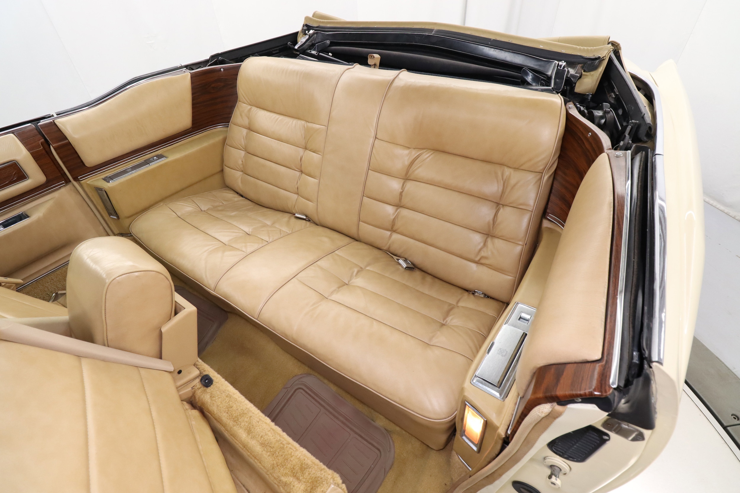 1976 Cadillac Eldorado 31