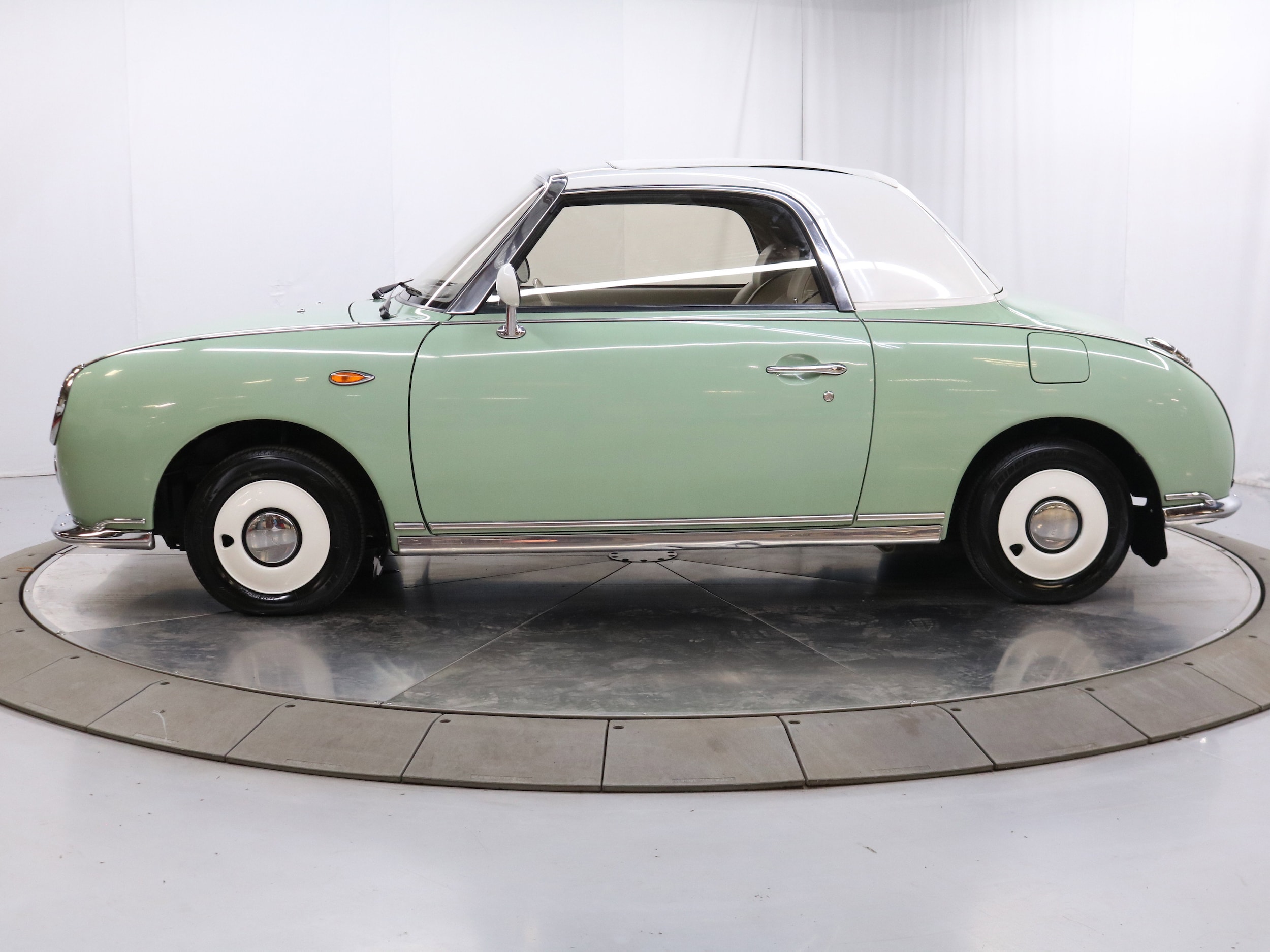 1991 Nissan Figaro 4