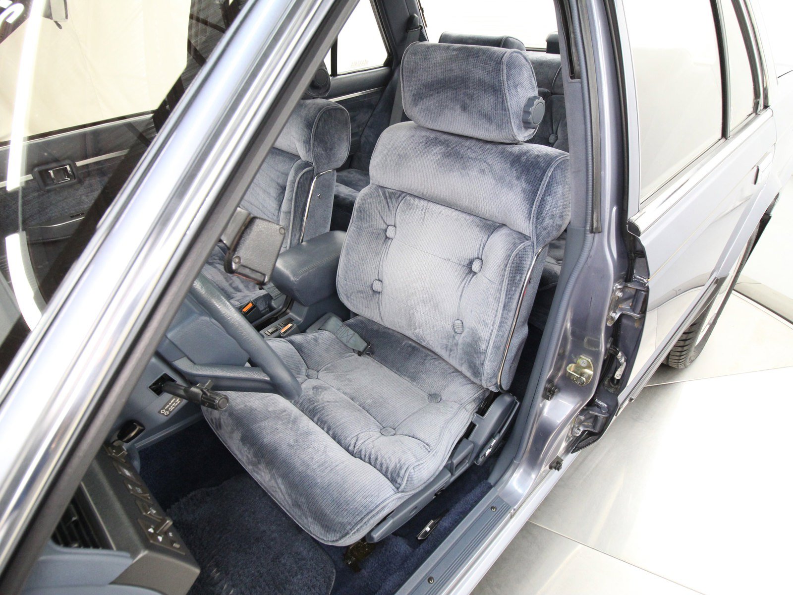 1987 Nissan Maxima 34