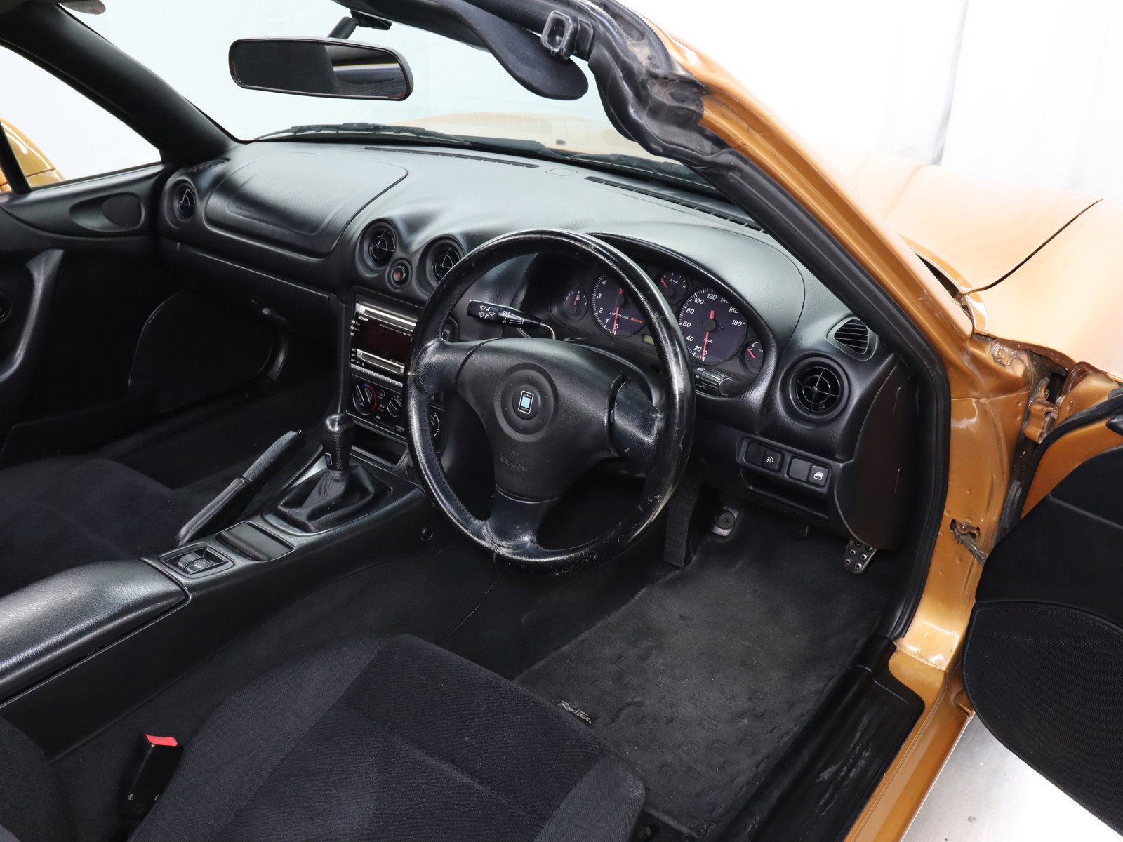 1998 Mazda Eunos Roadster 17