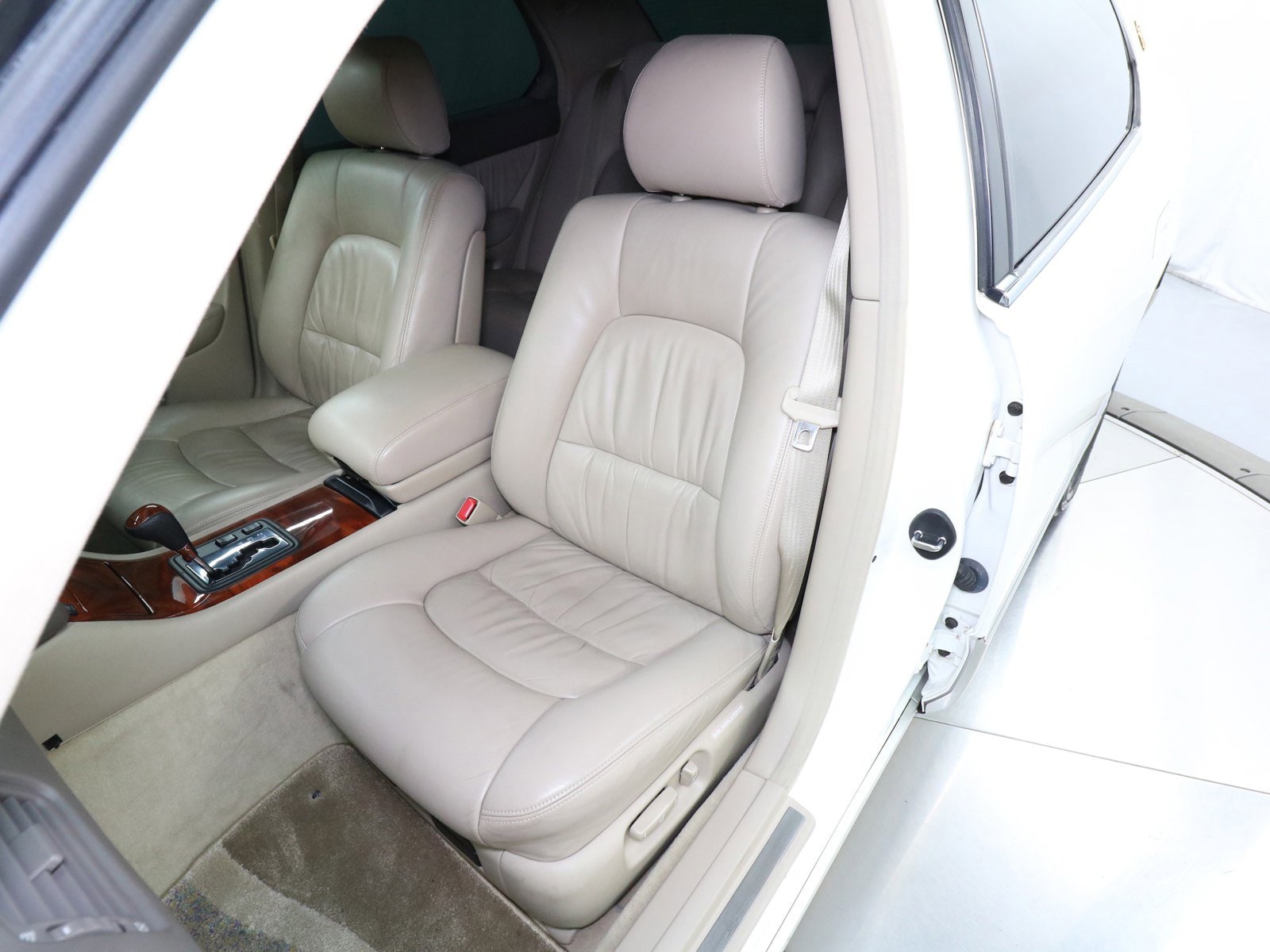 1998 Toyota Celsior 16