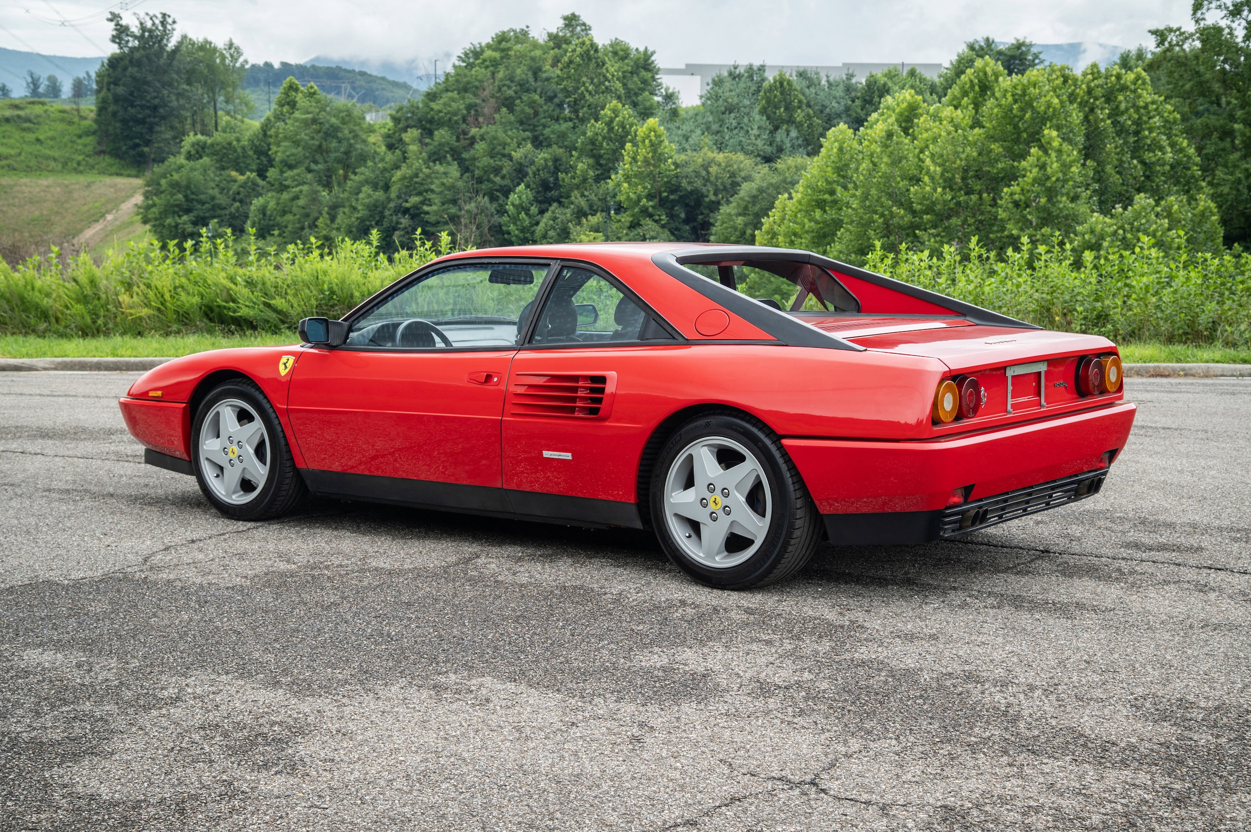 1991 Ferrari Mondial 10