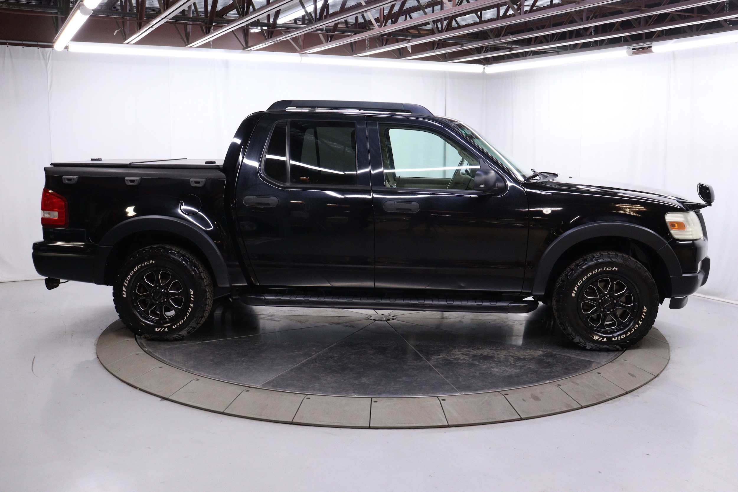 2008 Ford Explorer Sport Trac 10