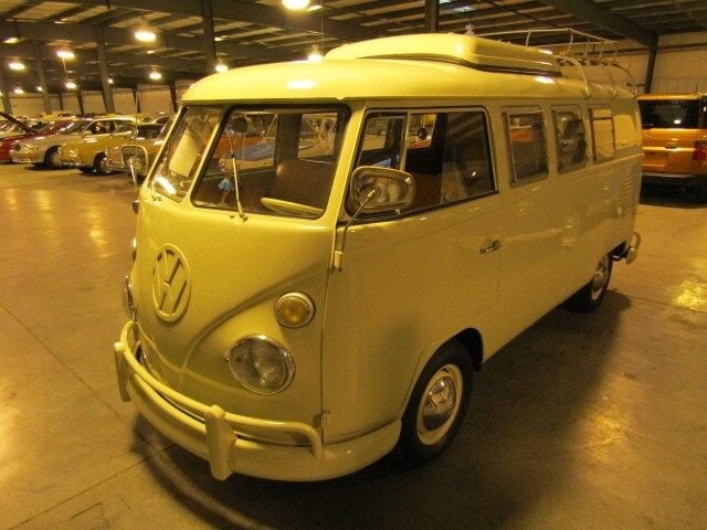 1967 Volkswagen Bus 3
