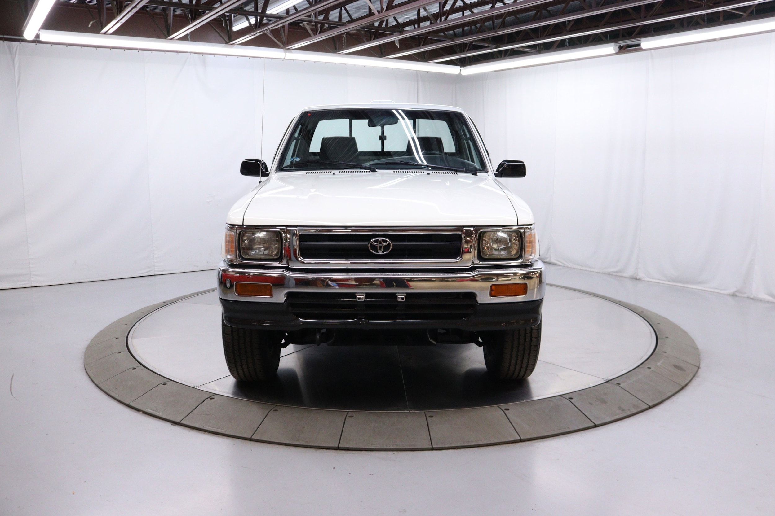 1994 Toyota Pickup 3
