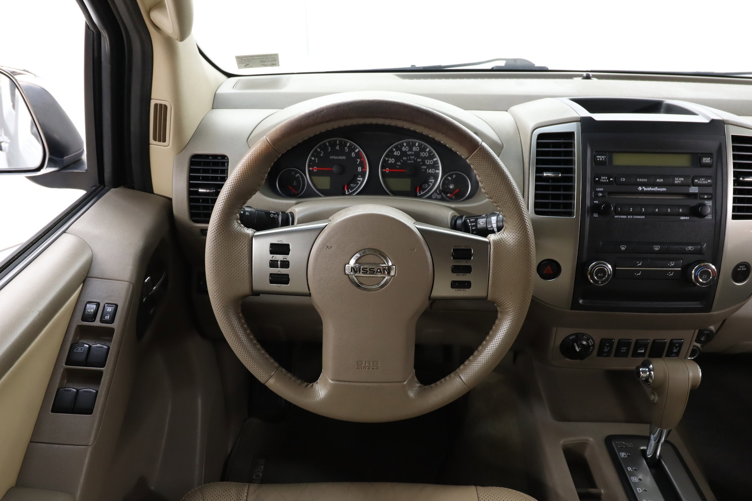 2011 Nissan Frontier 10