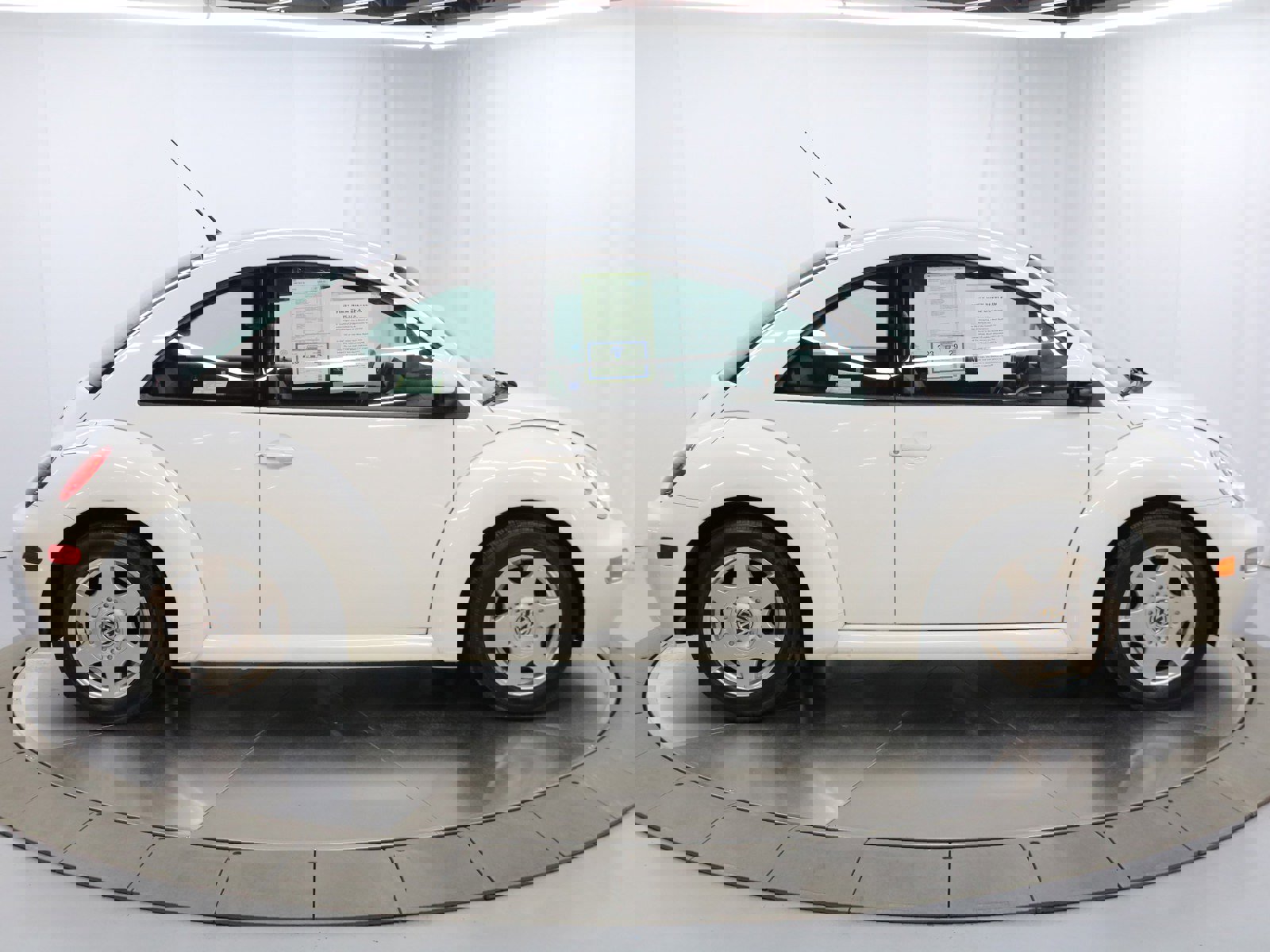 1998 Volkswagen New Beetle 8