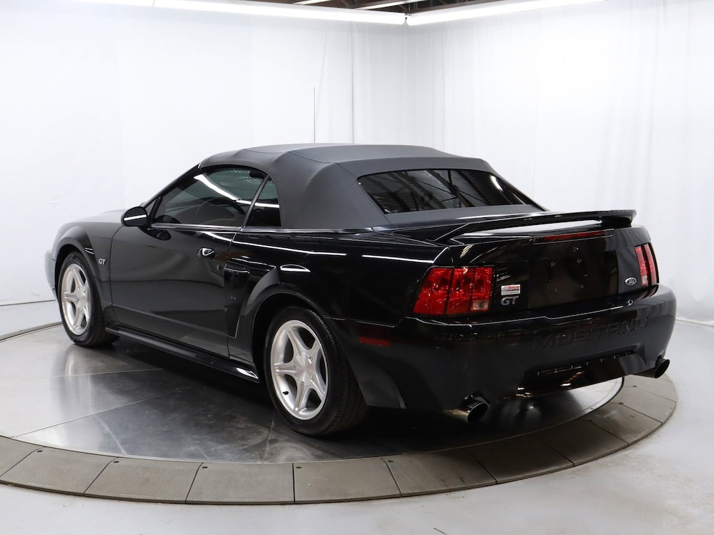 Used 2000 Ford Mustang GT Convertible