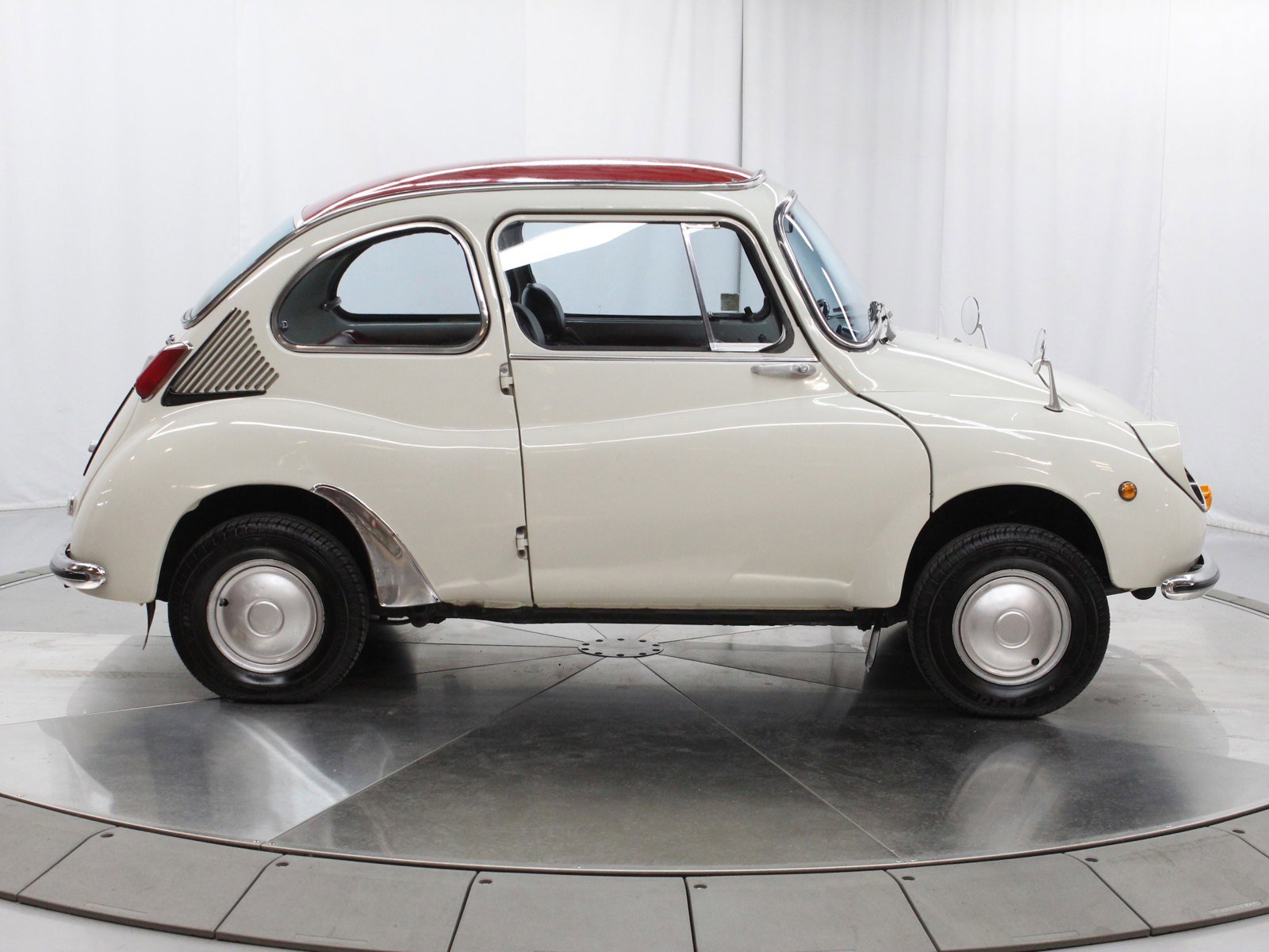 1968 Subaru 360 11