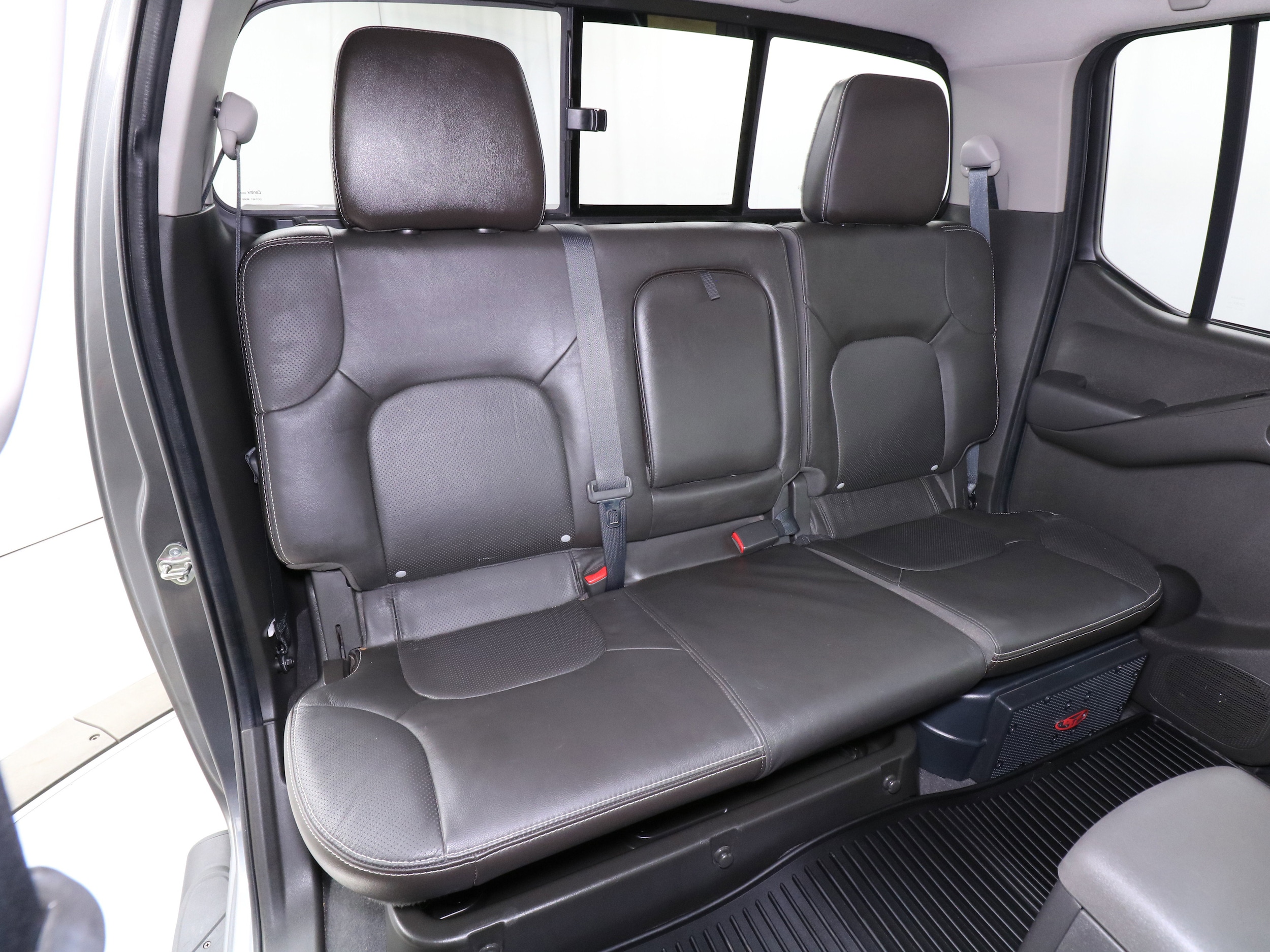 2019 Nissan Frontier 18