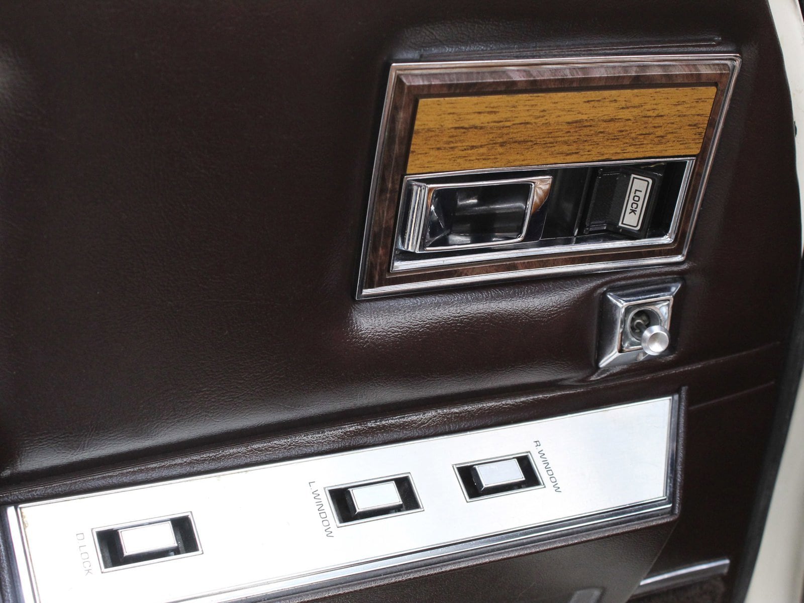 1982 Chrysler Lebaron 22