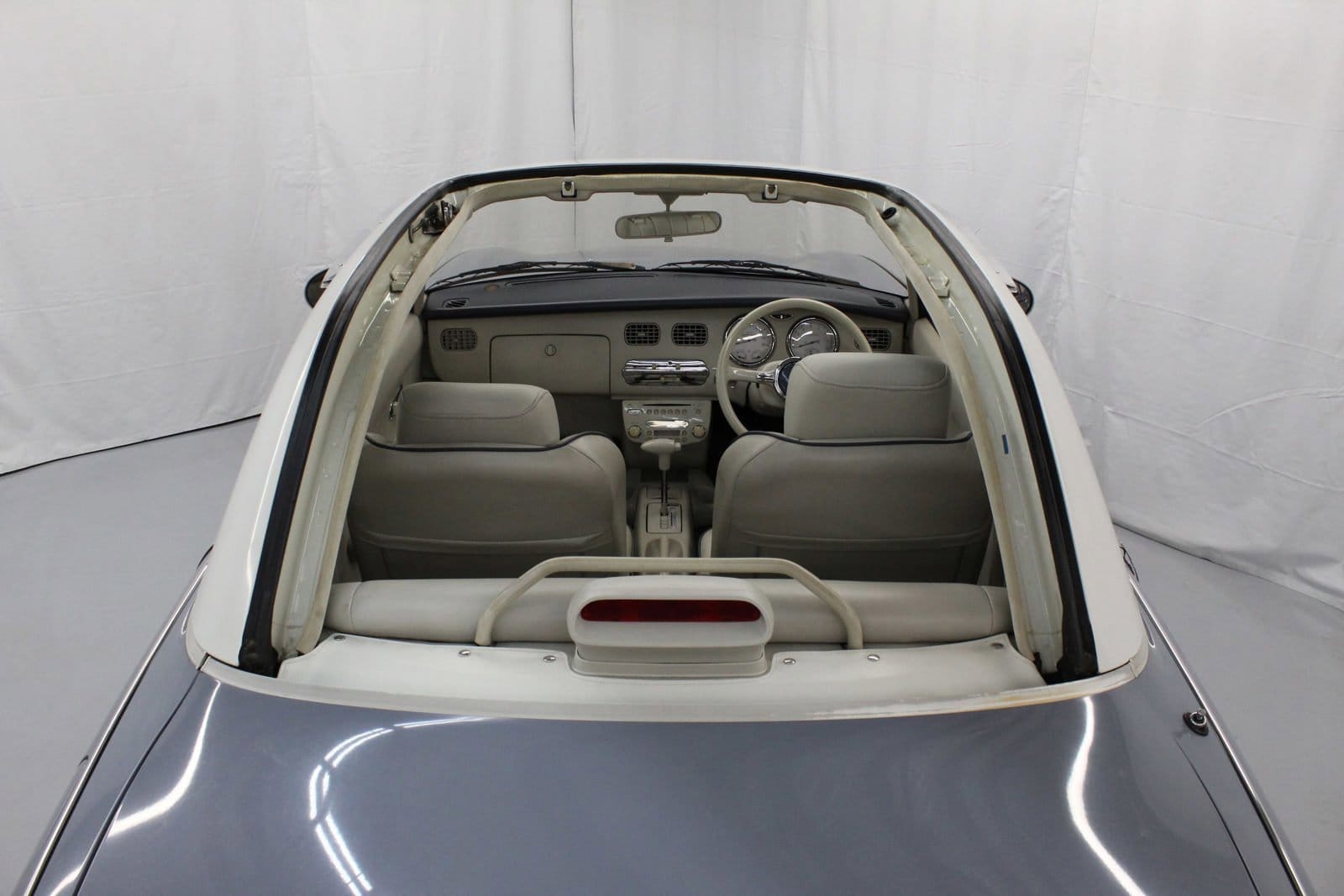 1991 Nissan Figaro 18