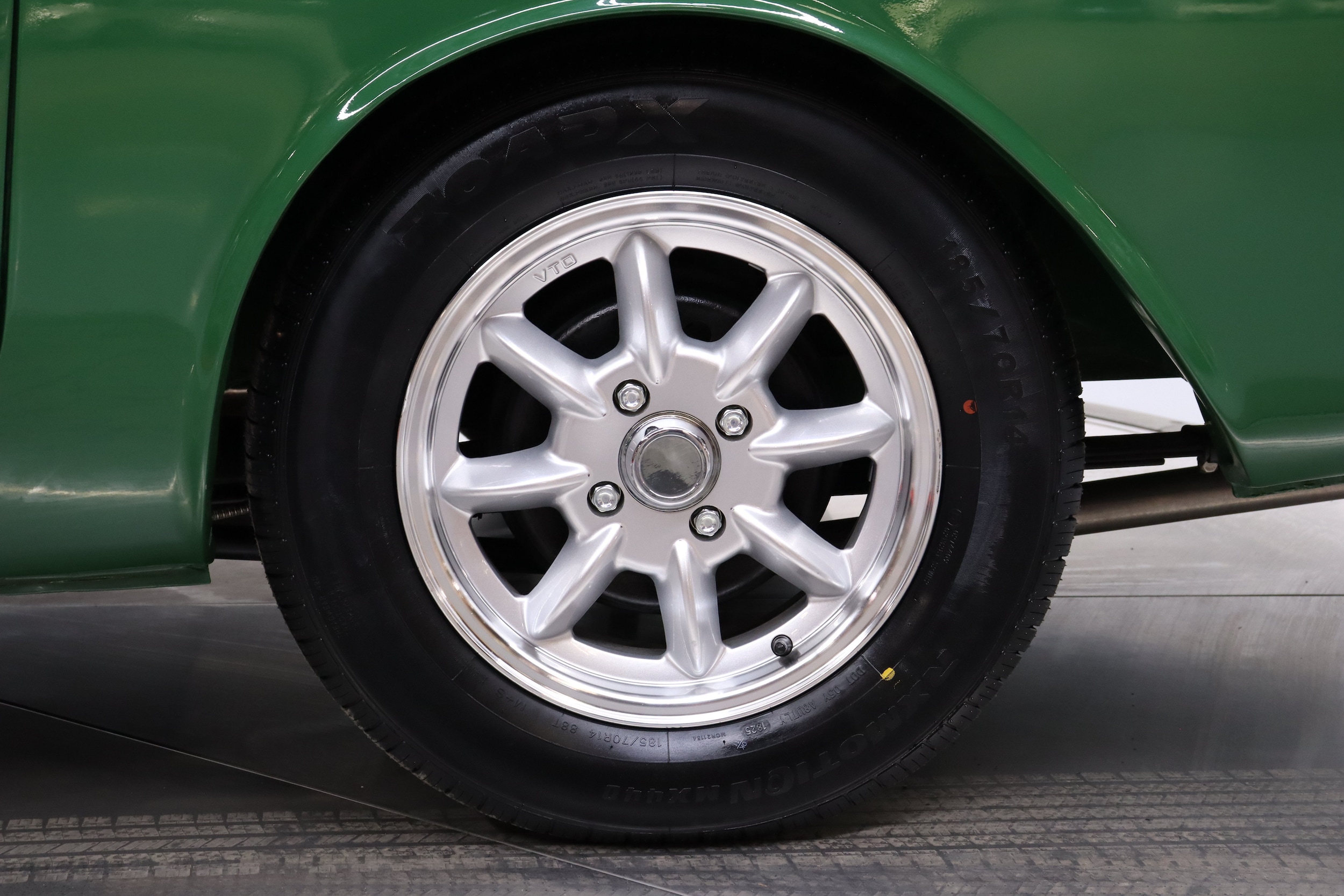 1964 Sunbeam Tiger 76