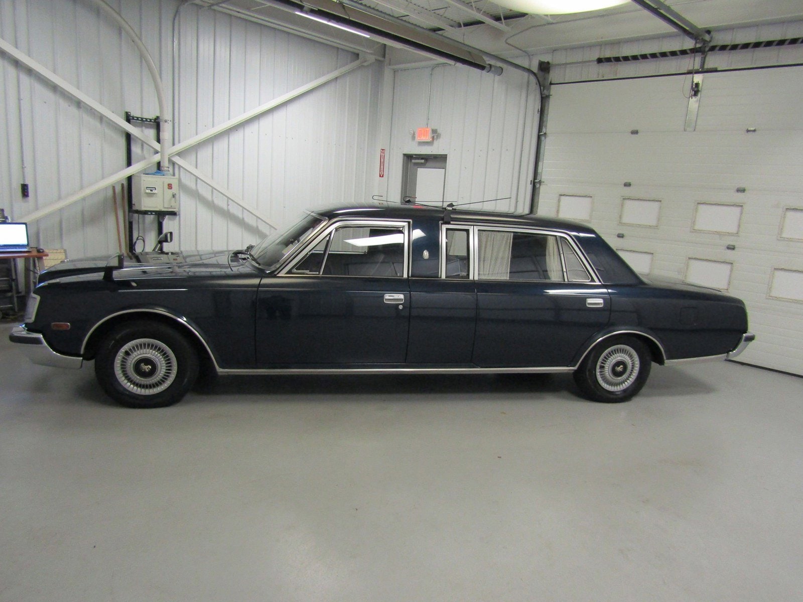 1991 Toyota Century 4
