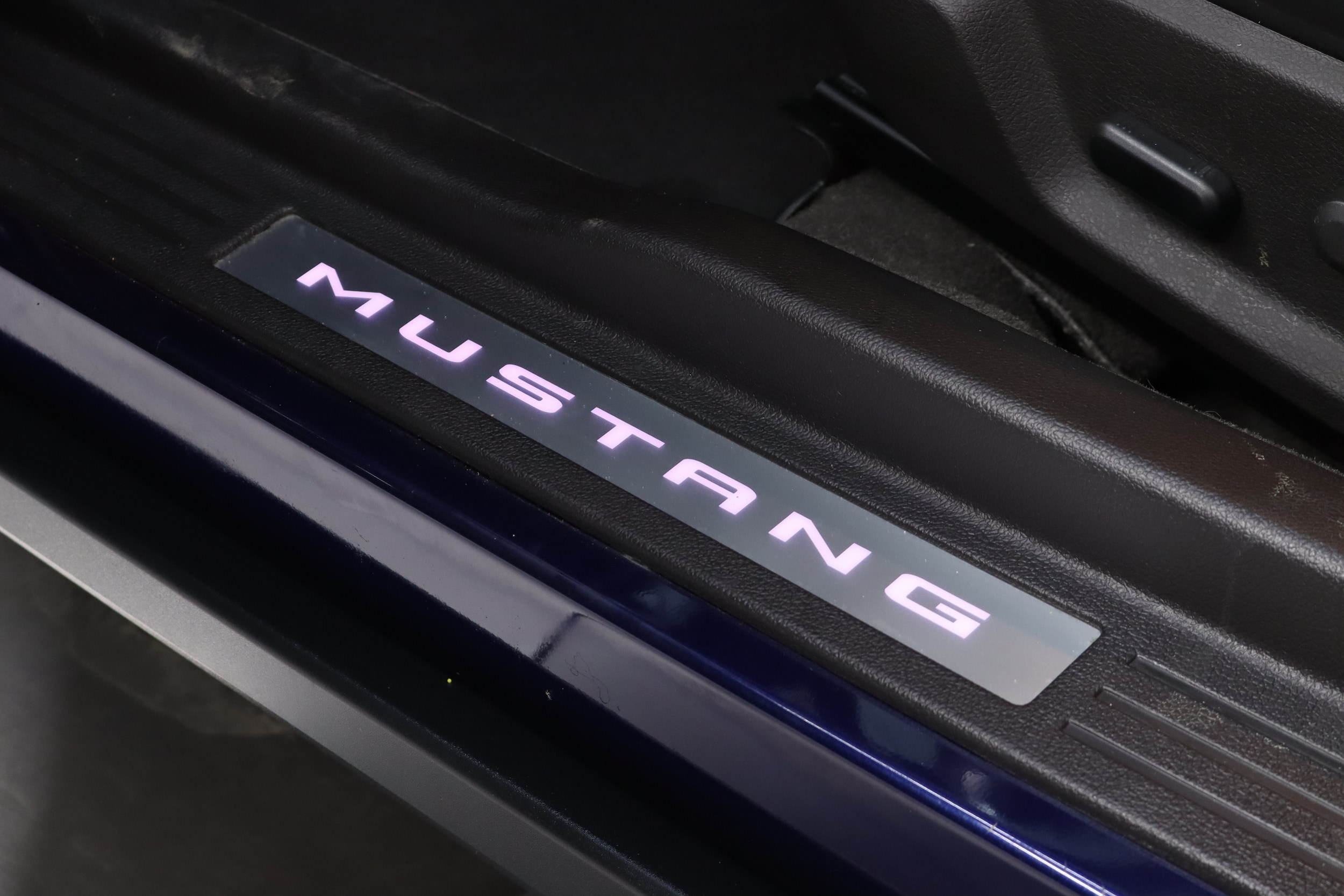 2011 Ford Mustang 63