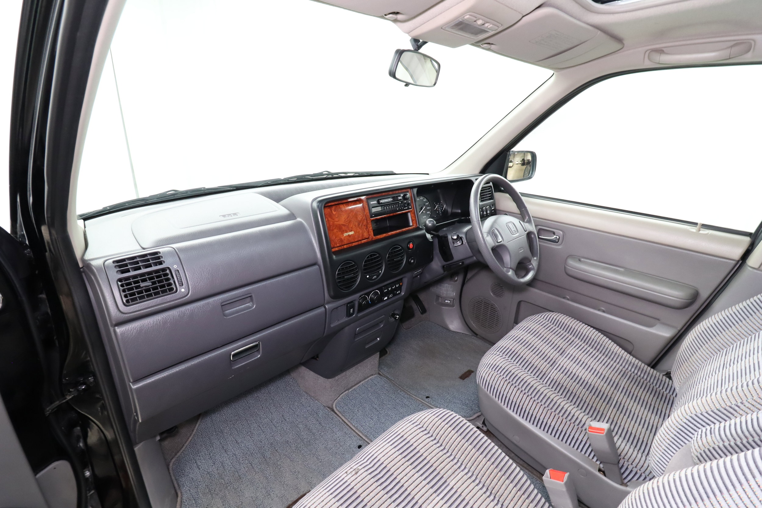 1996 Honda StepWgn 16