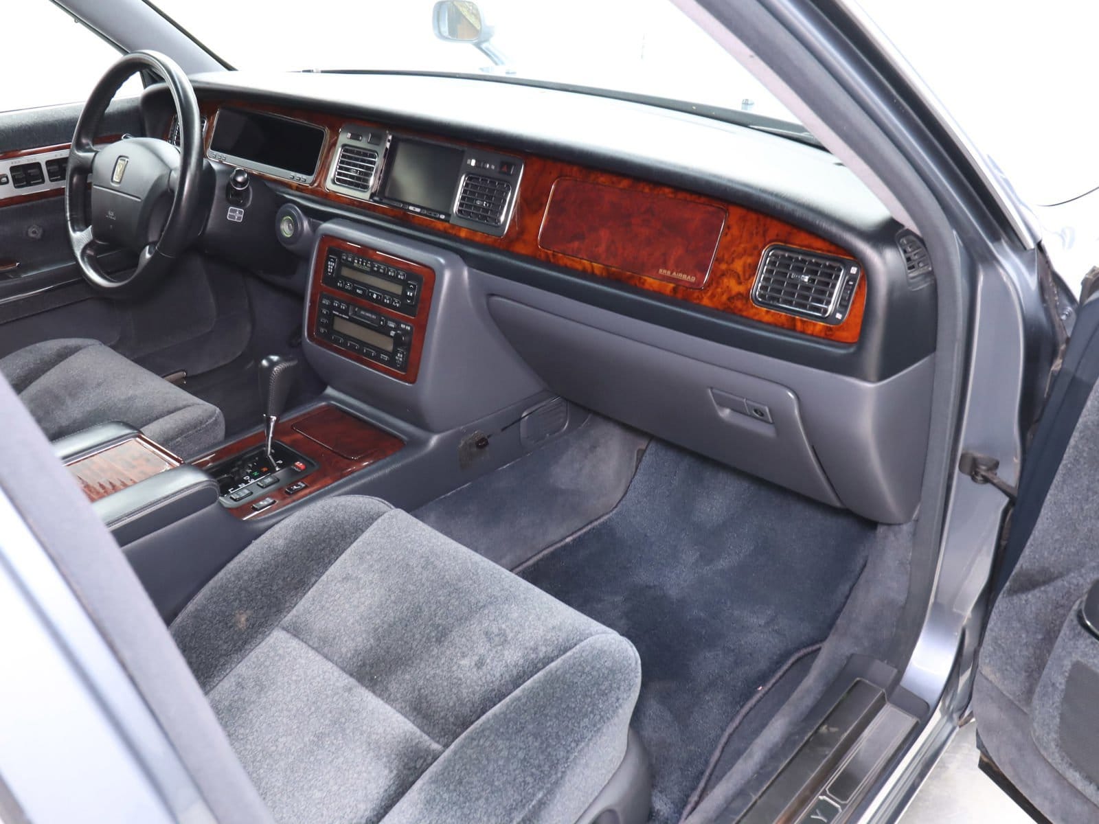1997 Toyota Century 14
