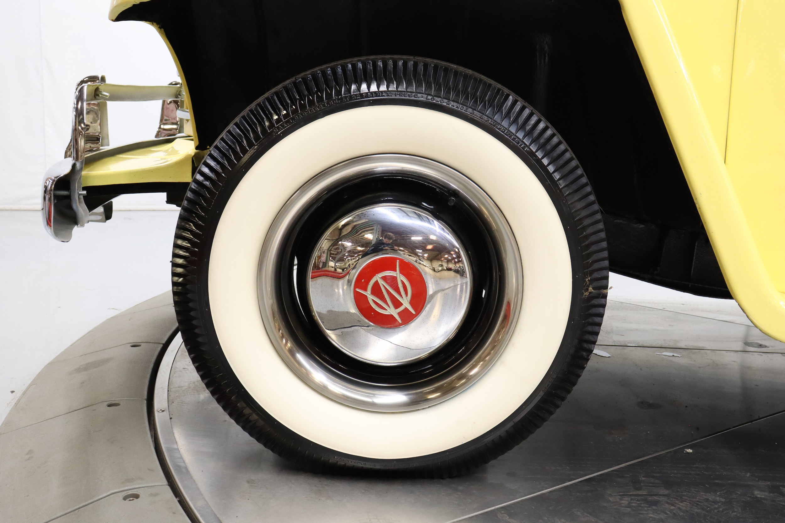 1950 Willys Jeepster 30