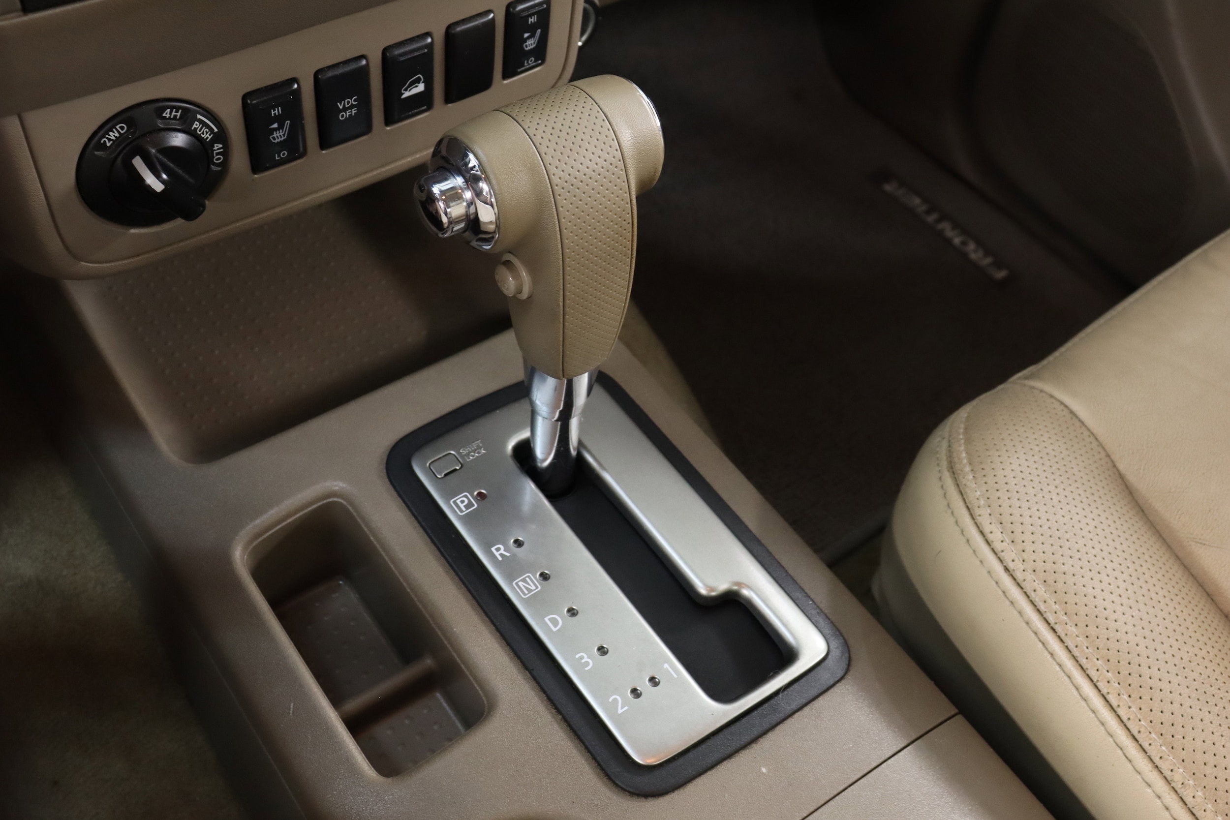 2011 Nissan Frontier 16