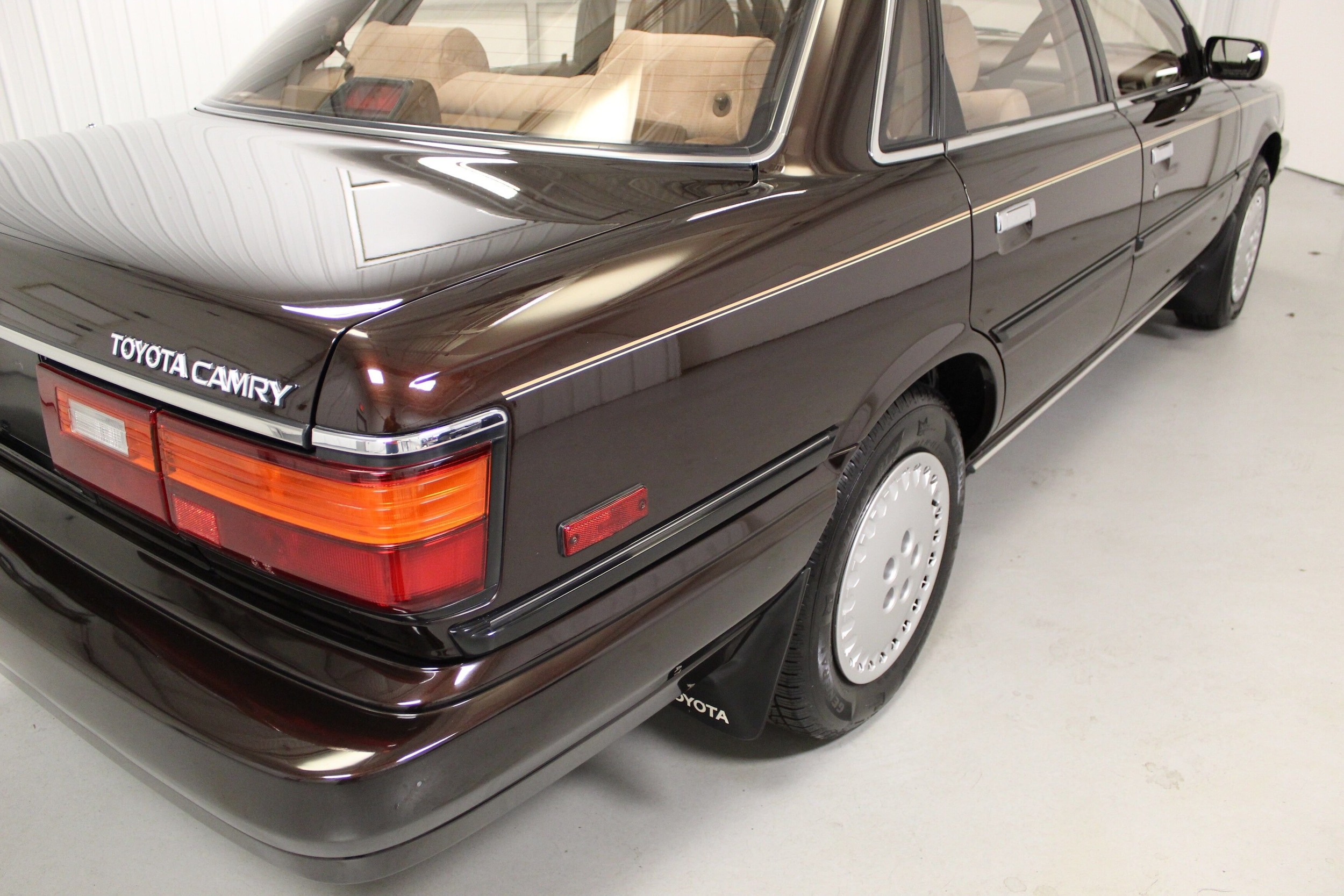 1989 Toyota Camry LE For Sale | AllCollectorCars.com