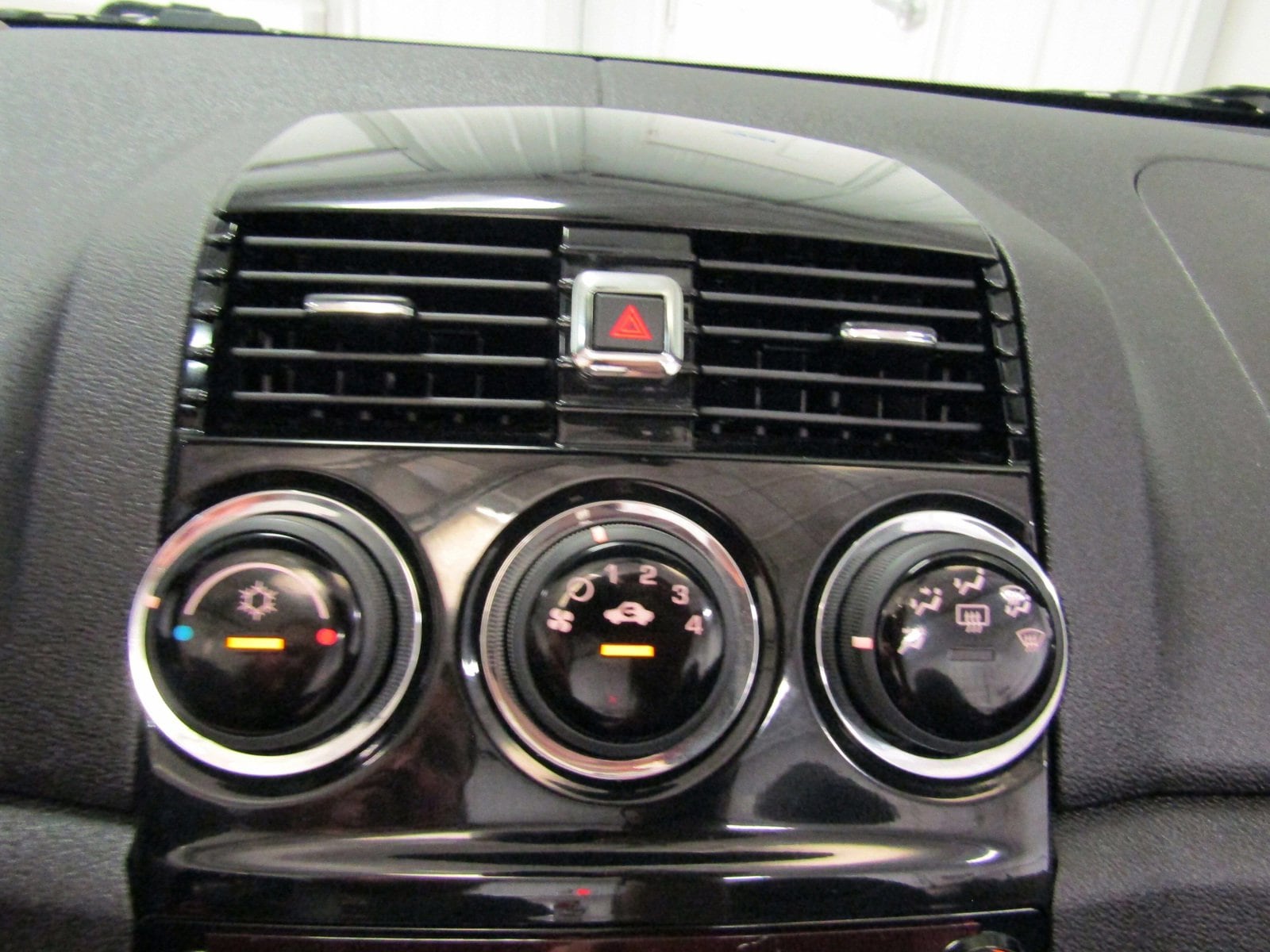 2007 Saturn Sky 25