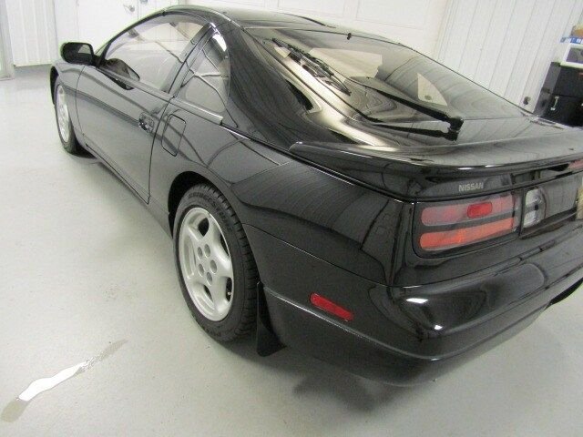 1990 Nissan 300ZX 33