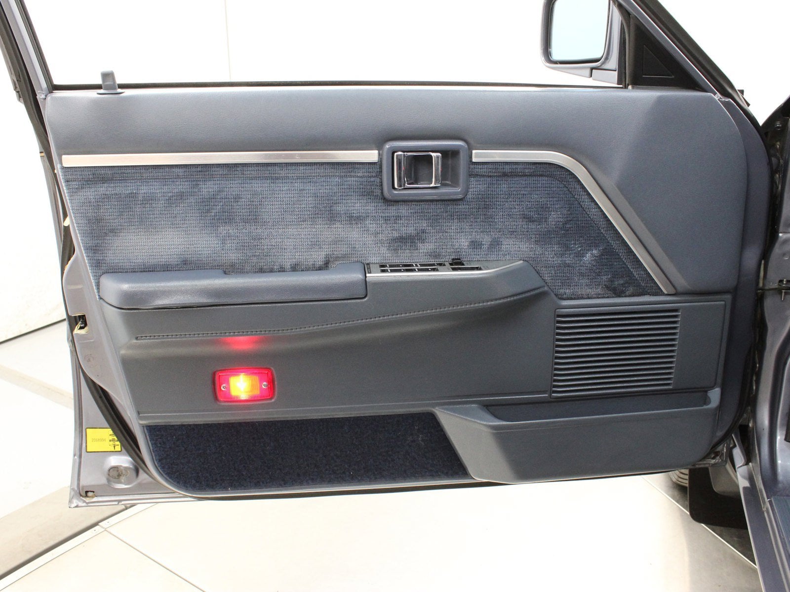 1987 Nissan Maxima 42