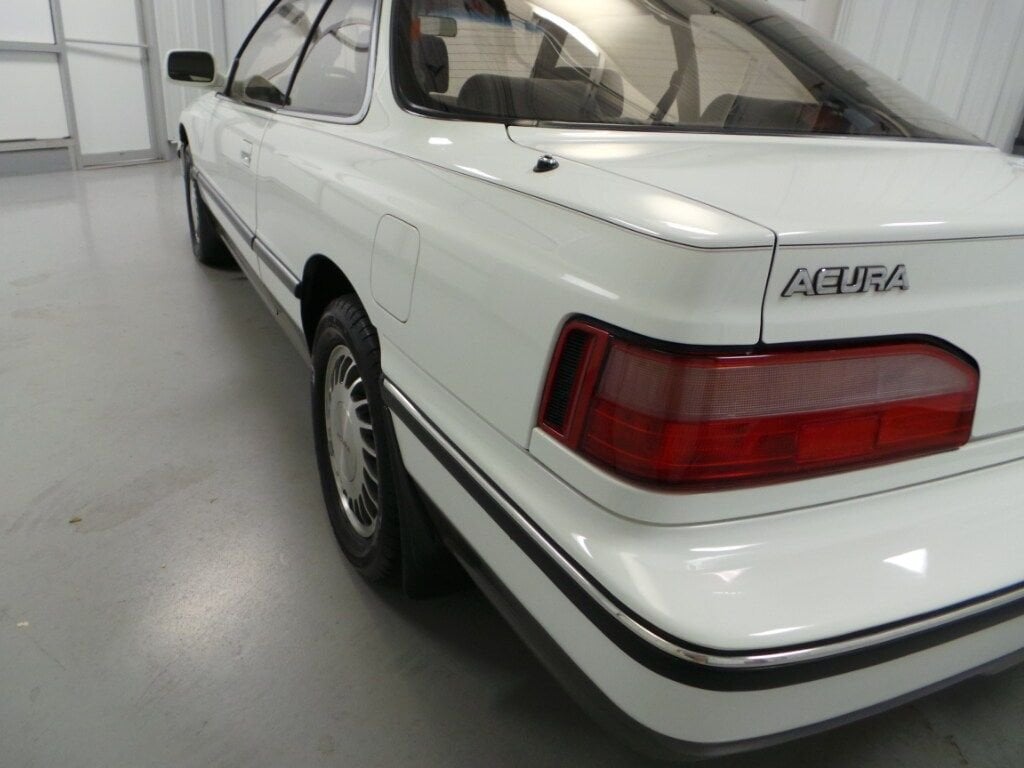 1990 Acura Legend 36