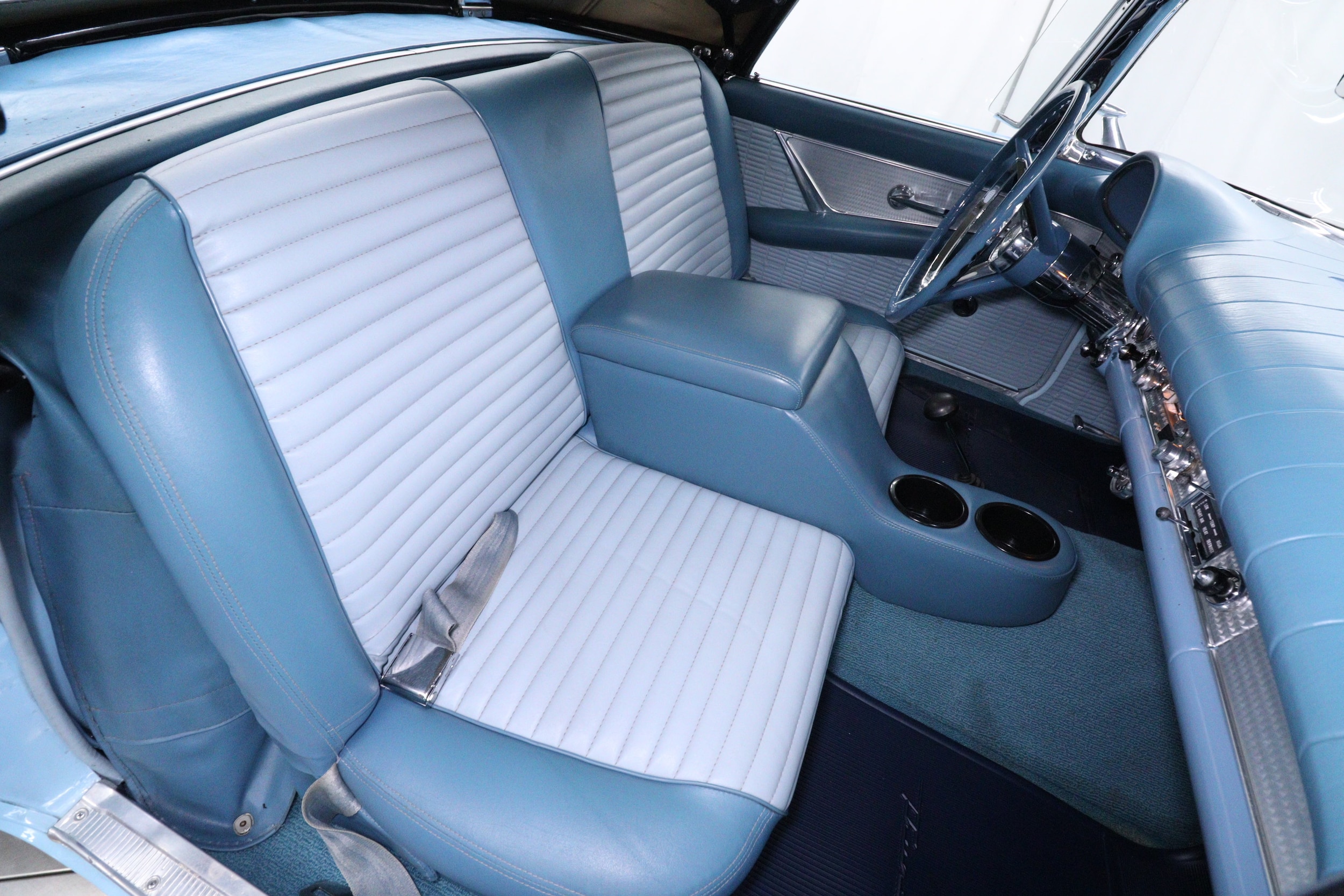 1957 Ford Thunderbird 45