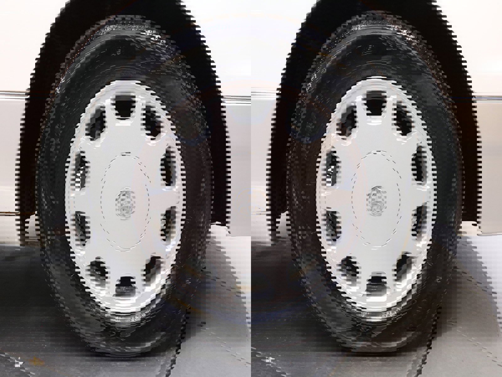 1997 Toyota Celsior 30